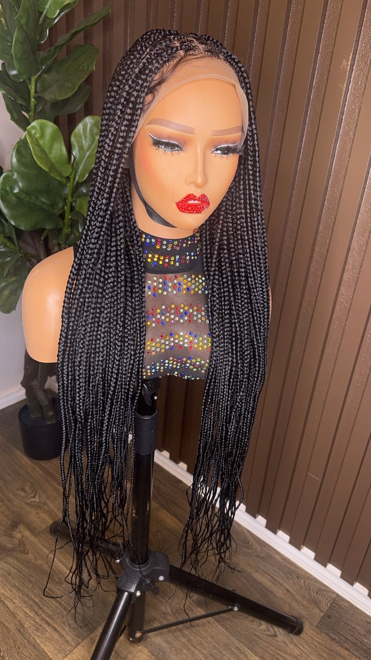 10 pieces ventilated lace knotless braids HOL stores