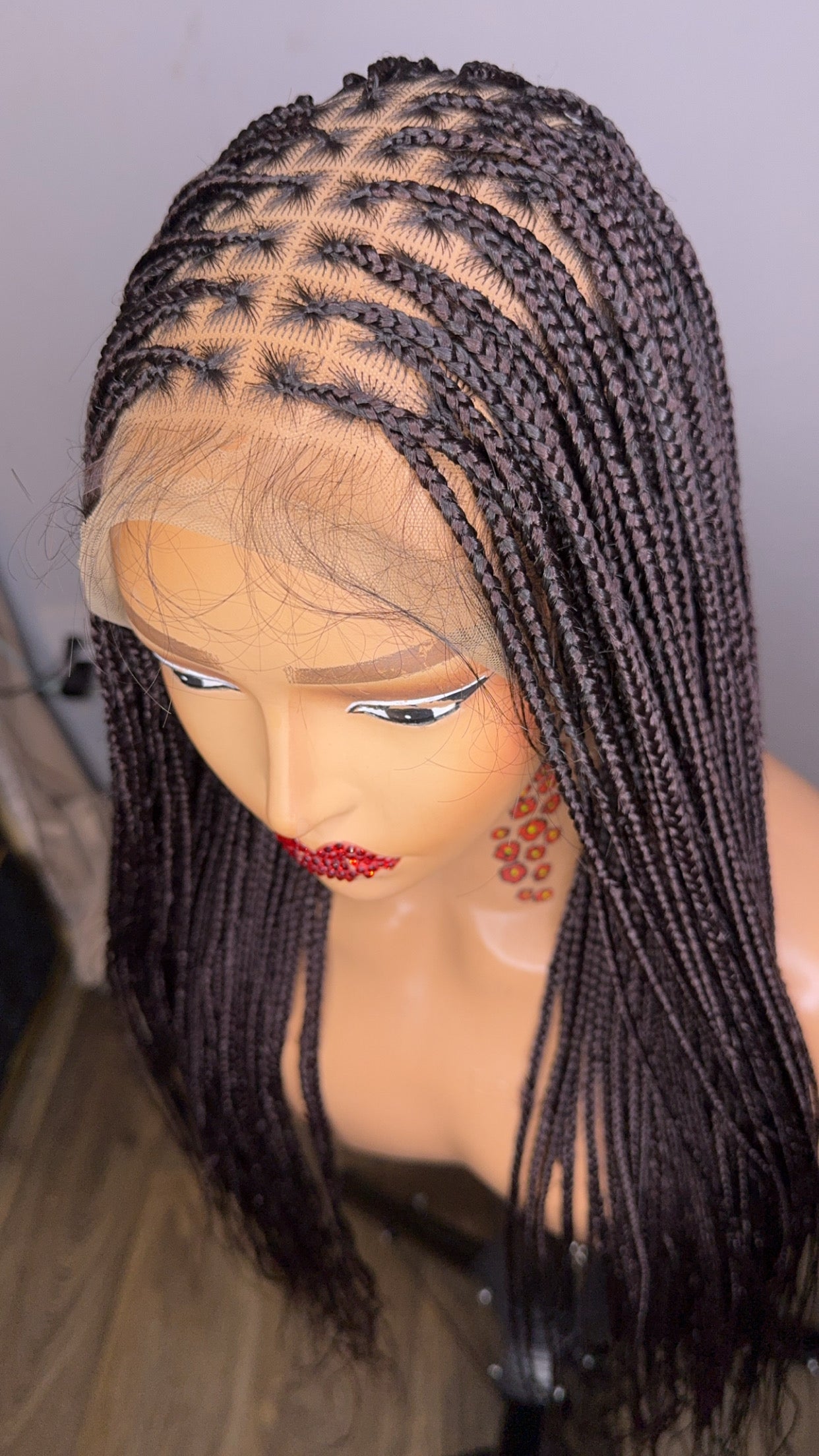22 inches brown knotless braids HOL stores
