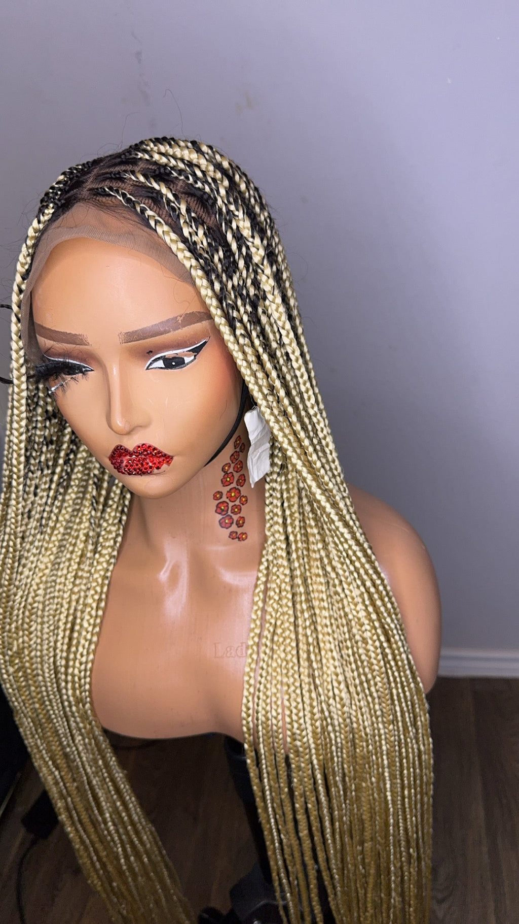 Darkroot 613 knotless braid HOL stores