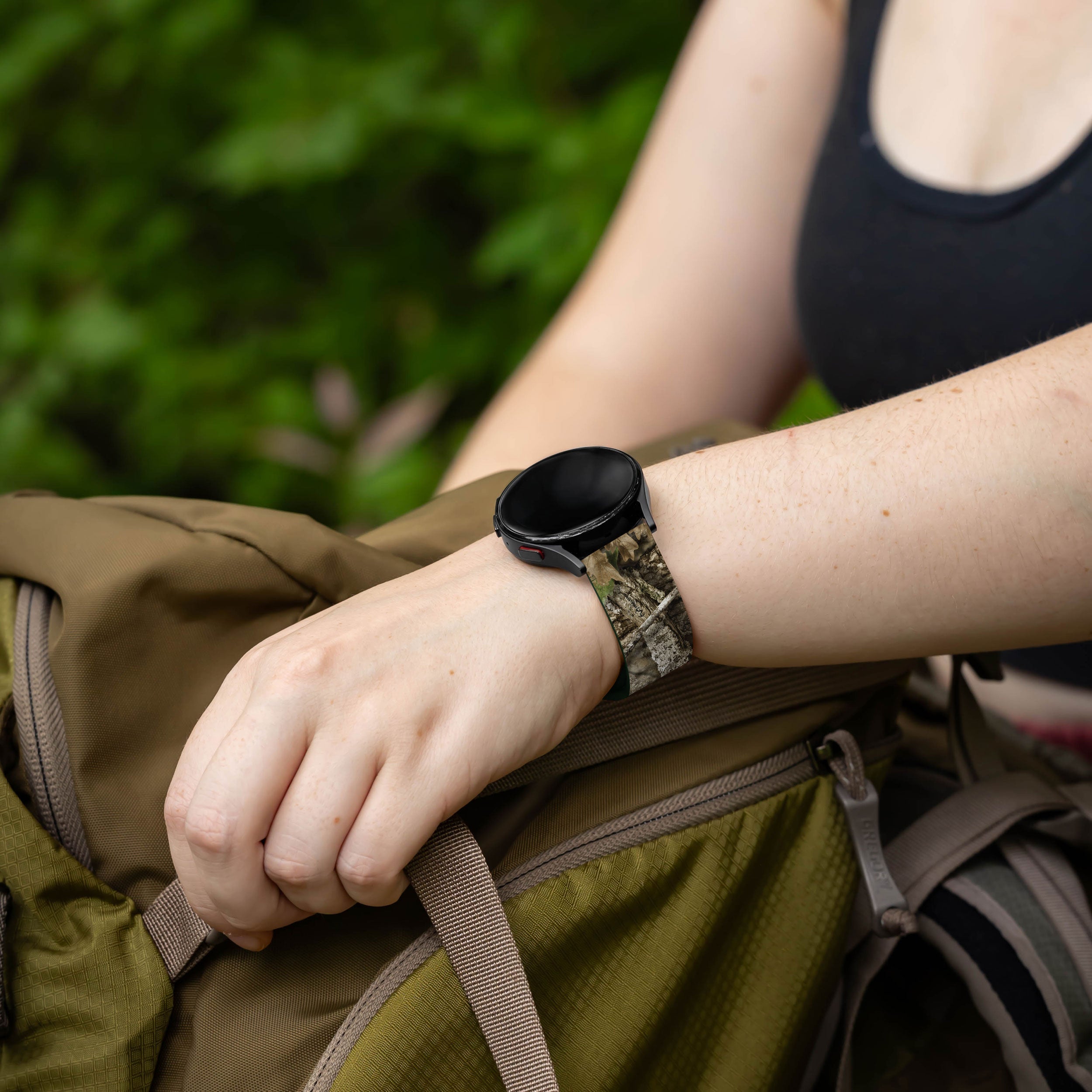 Realtree APX HD  Watchband for Samsung, Garmin, Fossil, and More Affinity Bands