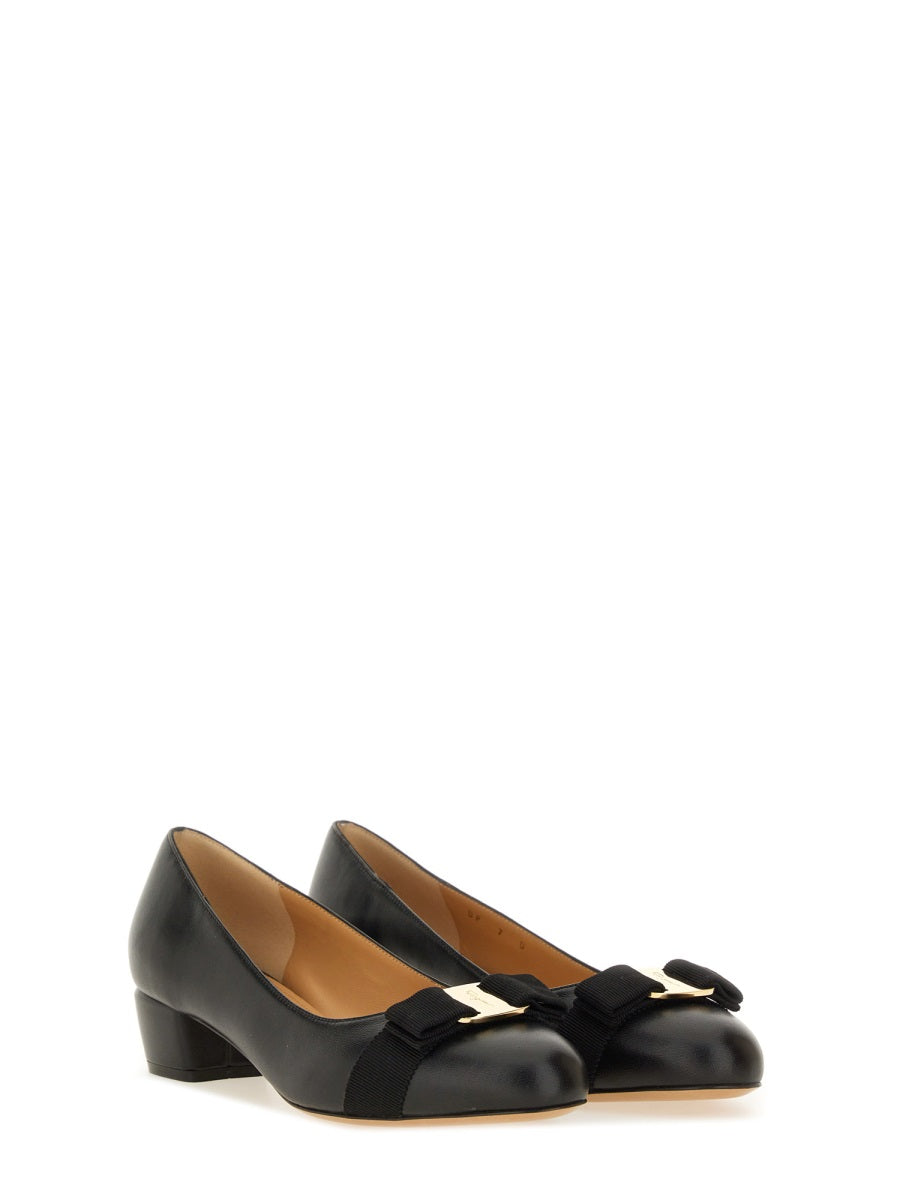 Ferragamo Women Leather "Vara" Shoe Luosophy