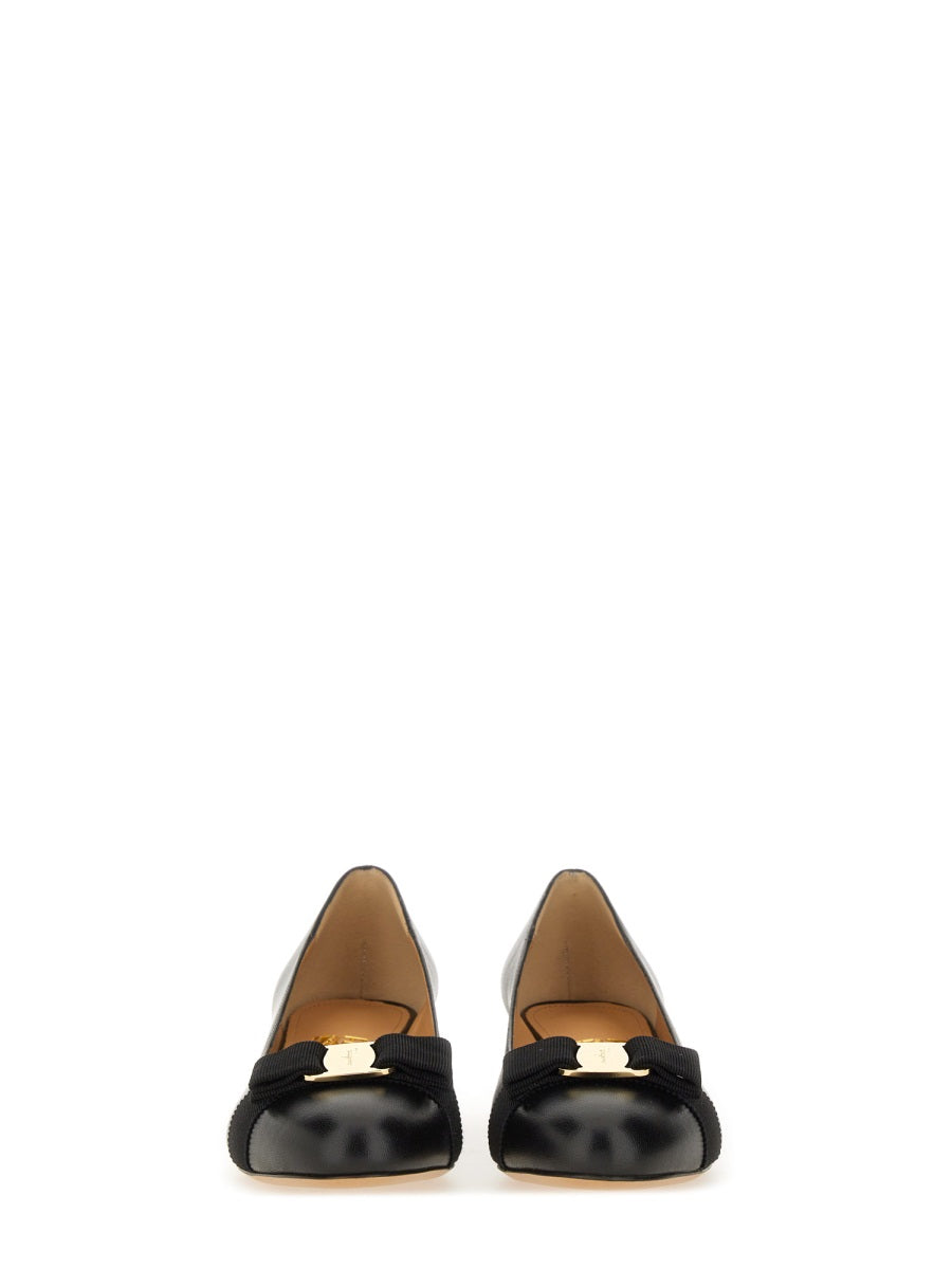 Ferragamo Women Leather "Vara" Shoe Luosophy
