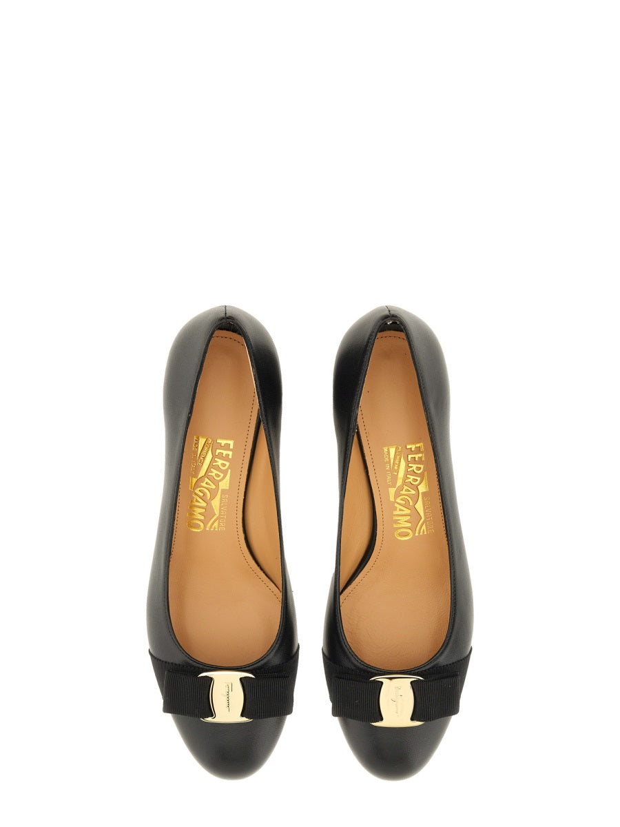 Ferragamo Women Leather "Vara" Shoe Luosophy