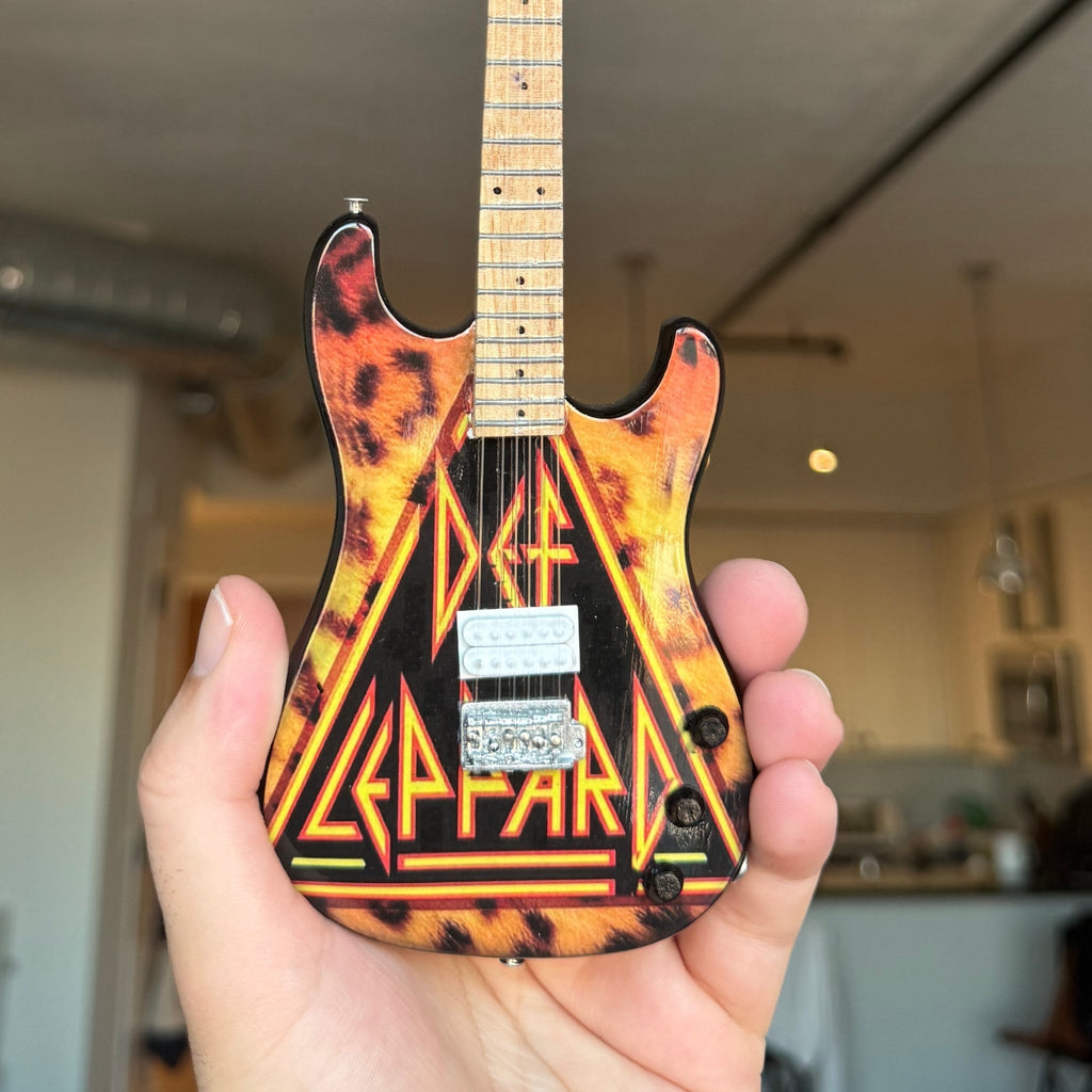 The Complete Def Leppard Miniature Guitar Set – All 6 Official Designs The Mini Axe