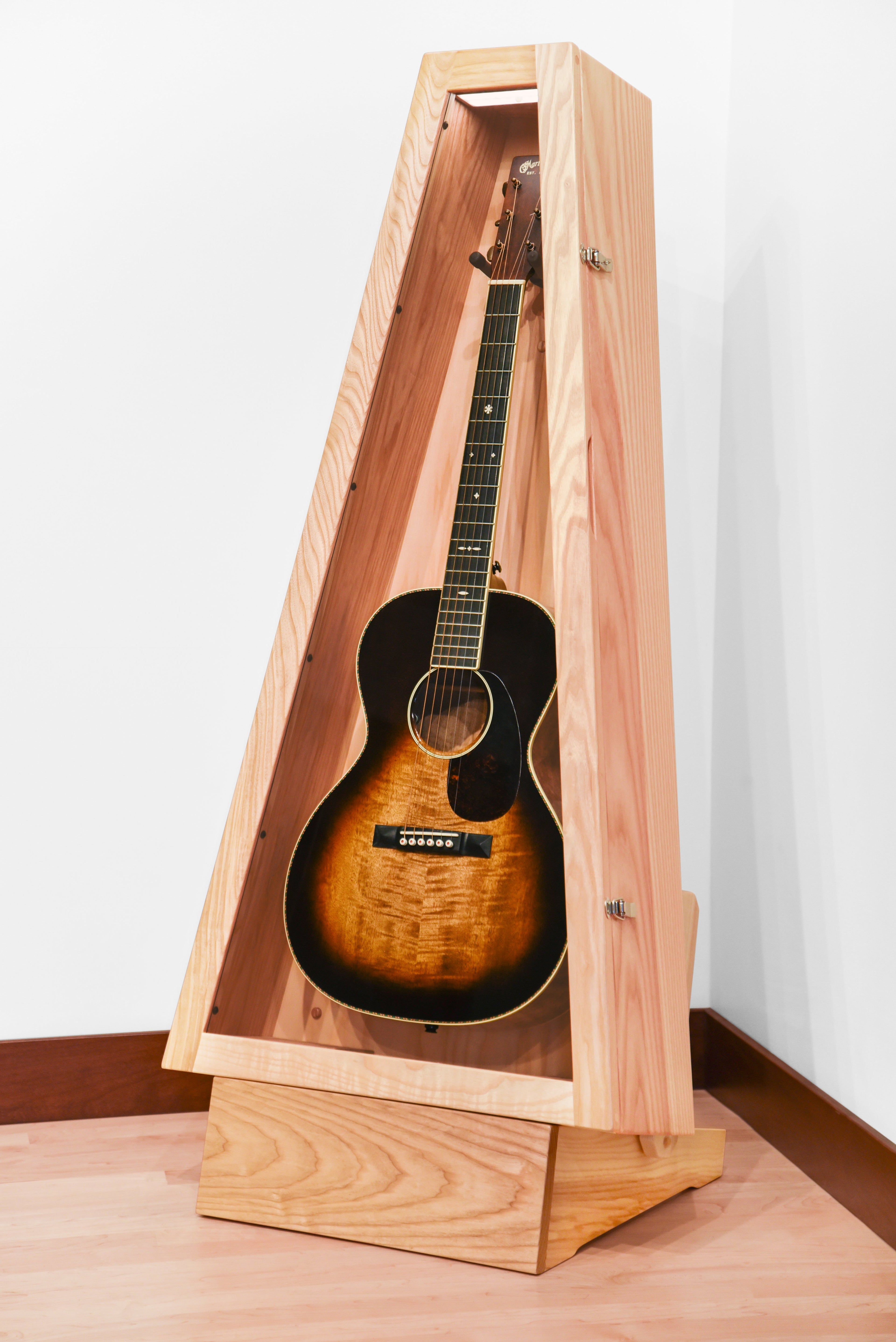 ClimaStand Triangle Humidor with Base - Northern White Ash Acoustic Remedy Cases