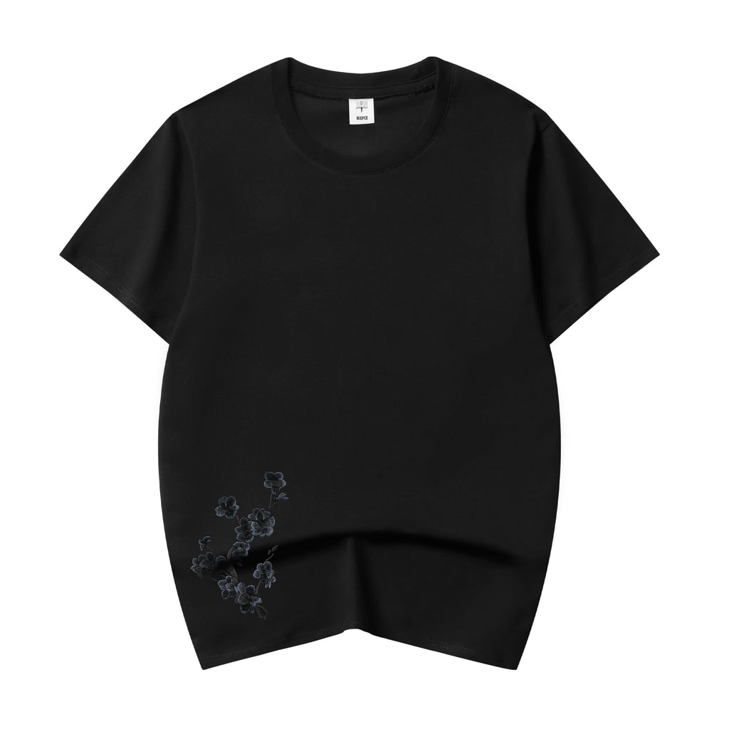 ET524 Moon Fox Embroidered Tee Niepce