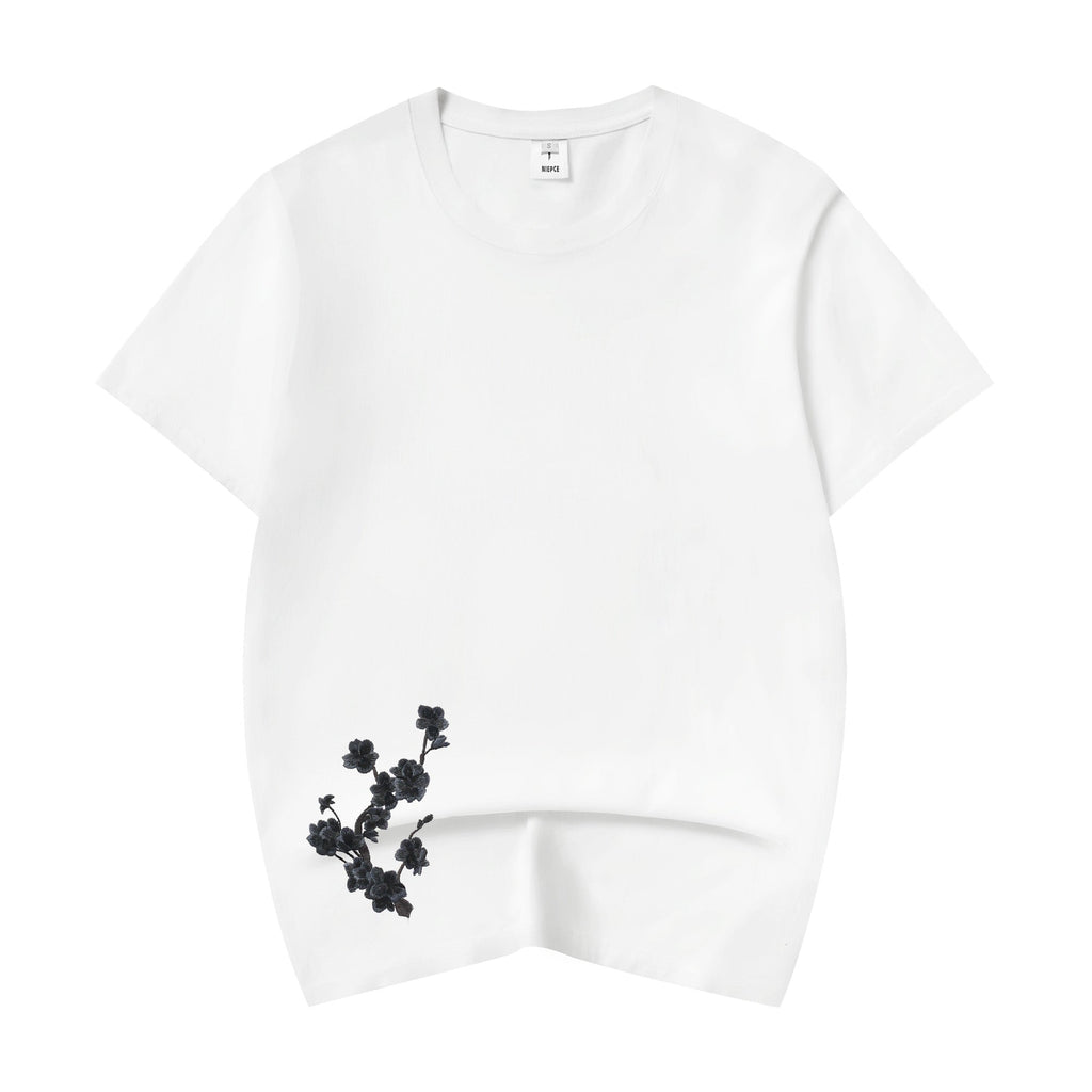 ET524 Moon Fox Embroidered Tee Niepce