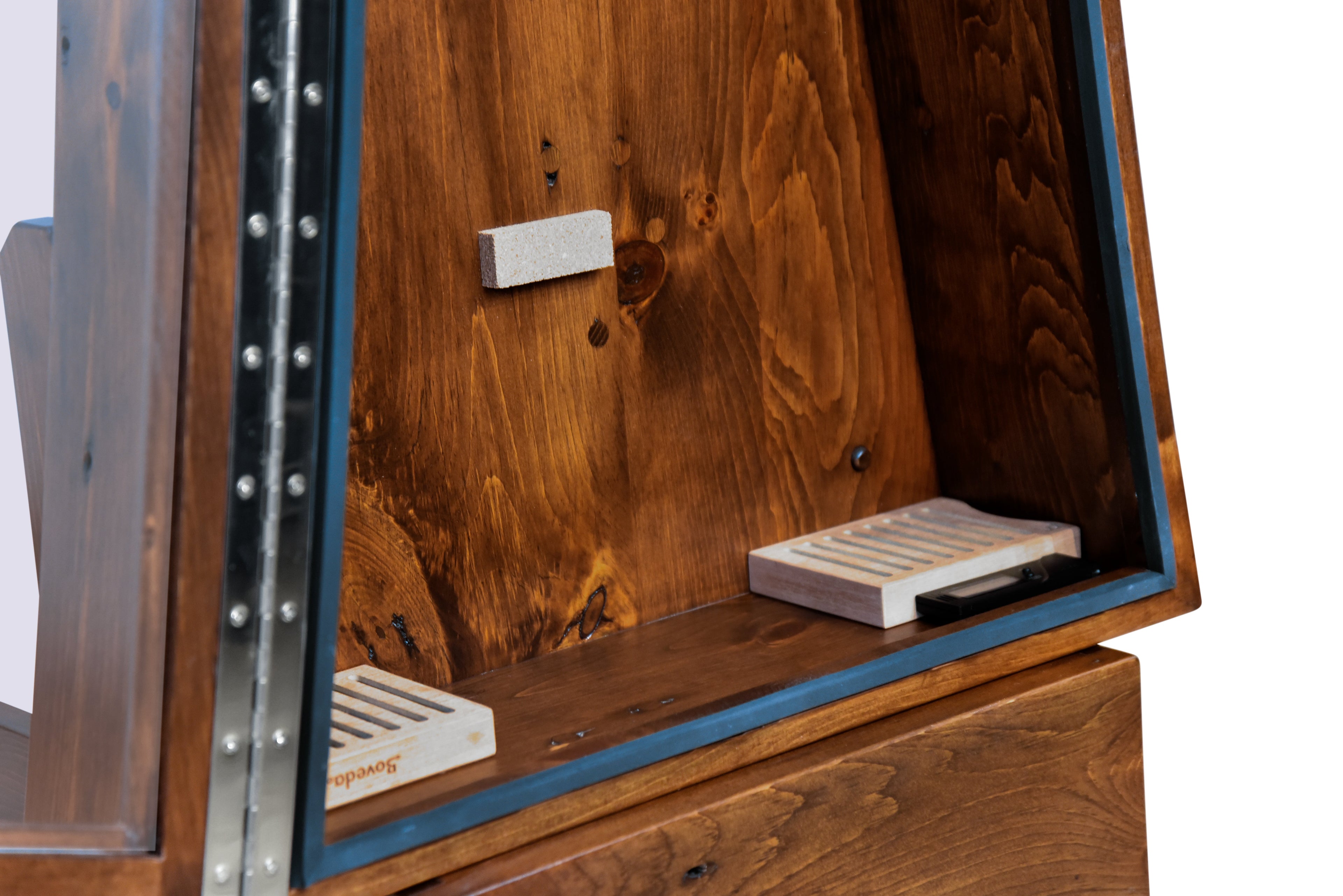 ClimaStand Triangle Humidor with Base - 300 Year Old Reclaimed Wood with Boston Stain Acoustic Remedy Cases