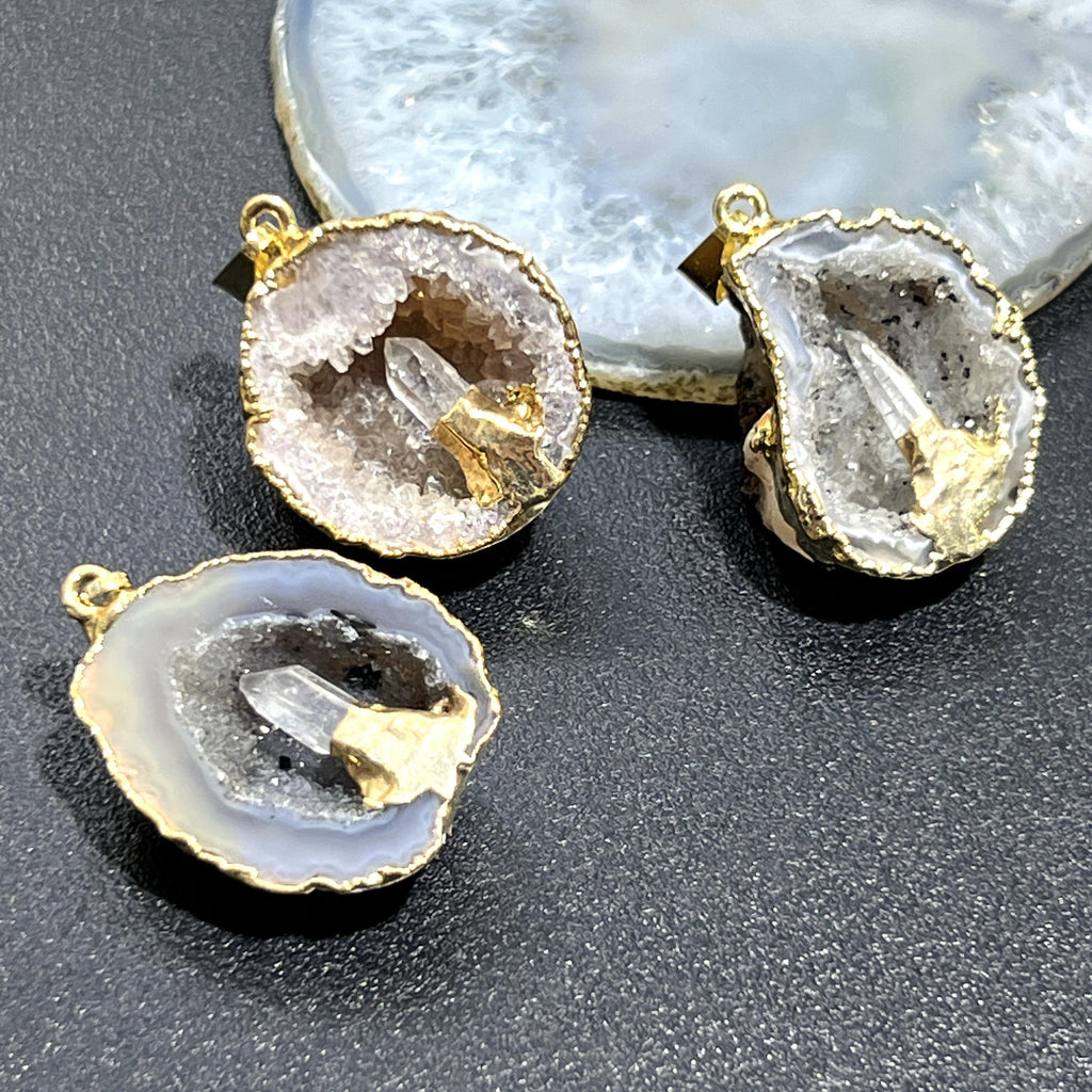 Oco Geode Druzy Crystal Pendant with Quartz Point (Gold Plated) Amazing Crystals
