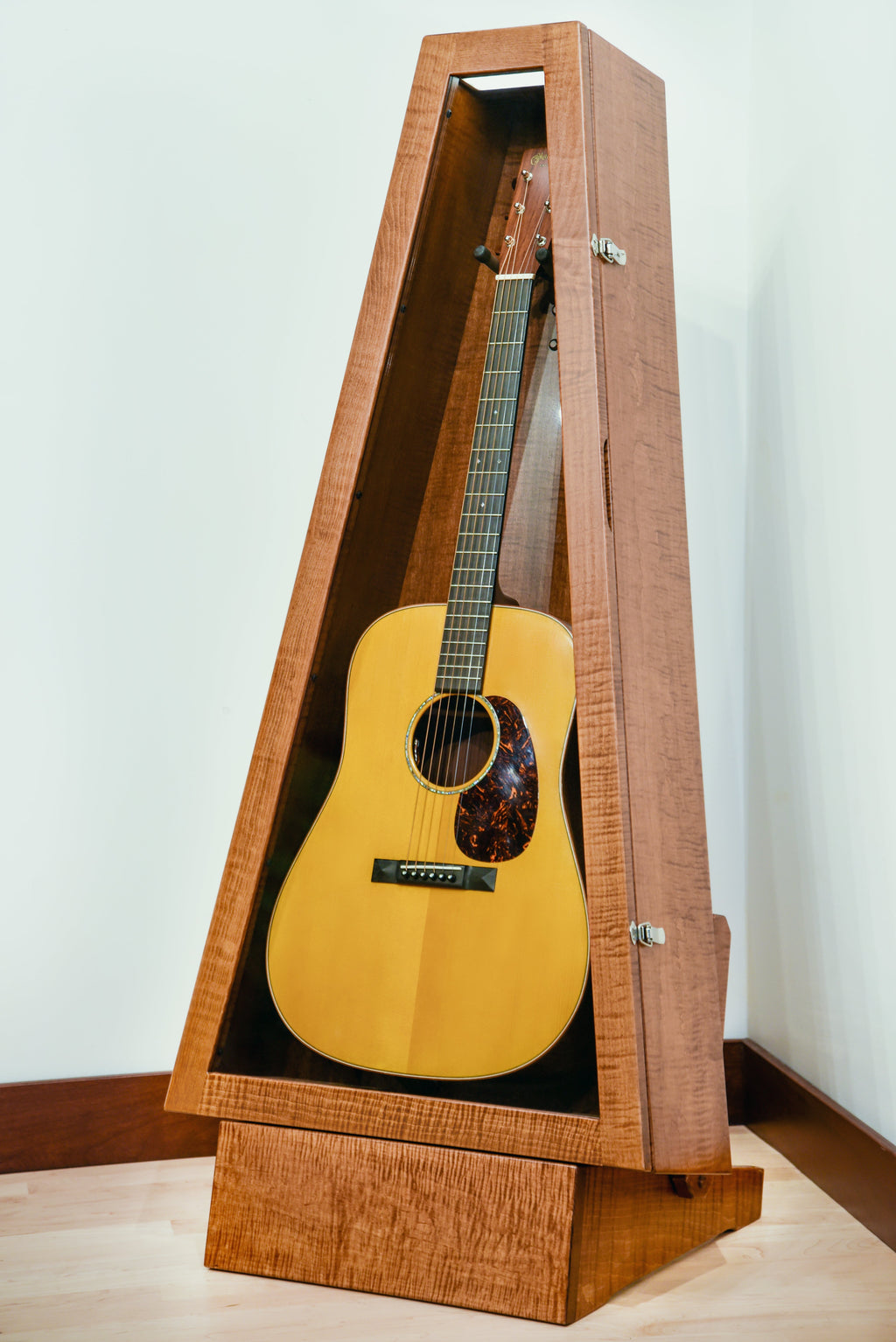 ClimaStand Triangle Humidor with Base - Flamed Maple with Boston Stain Acoustic Remedy Cases