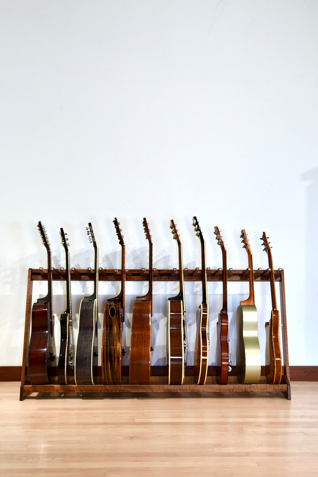 Grand StringRack - Flamed Maple - Boston Acoustic Remedy Cases