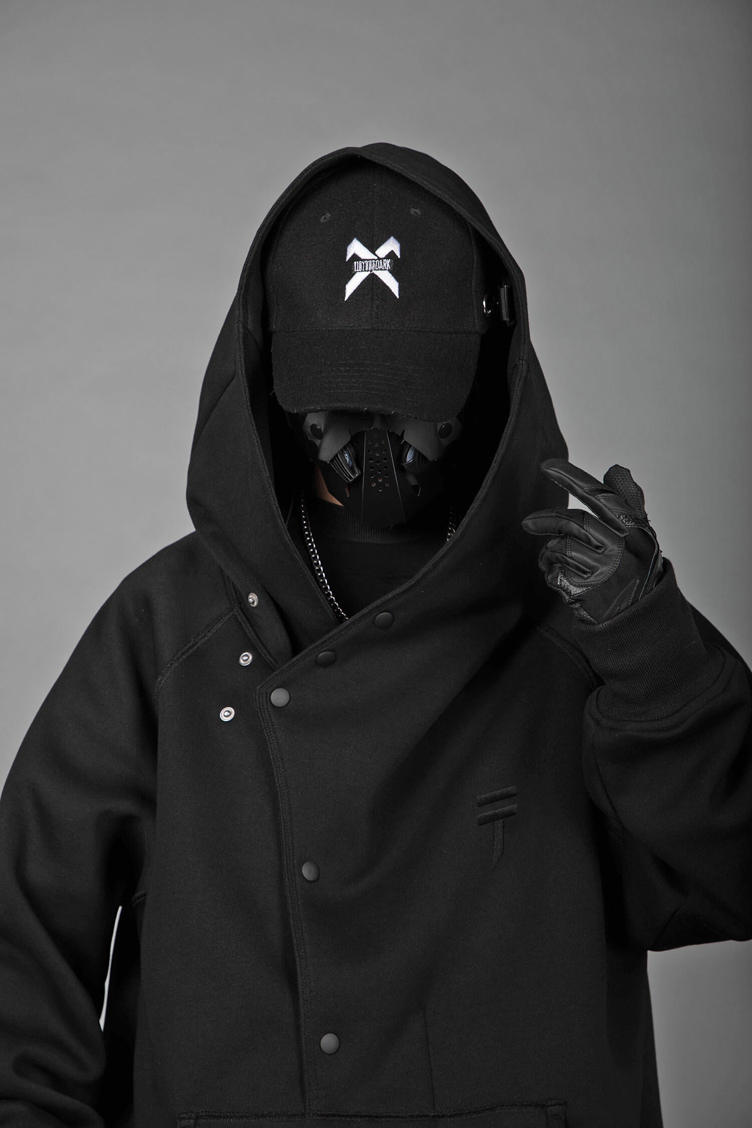 HiH38 Black Layered Hoodie Niepce