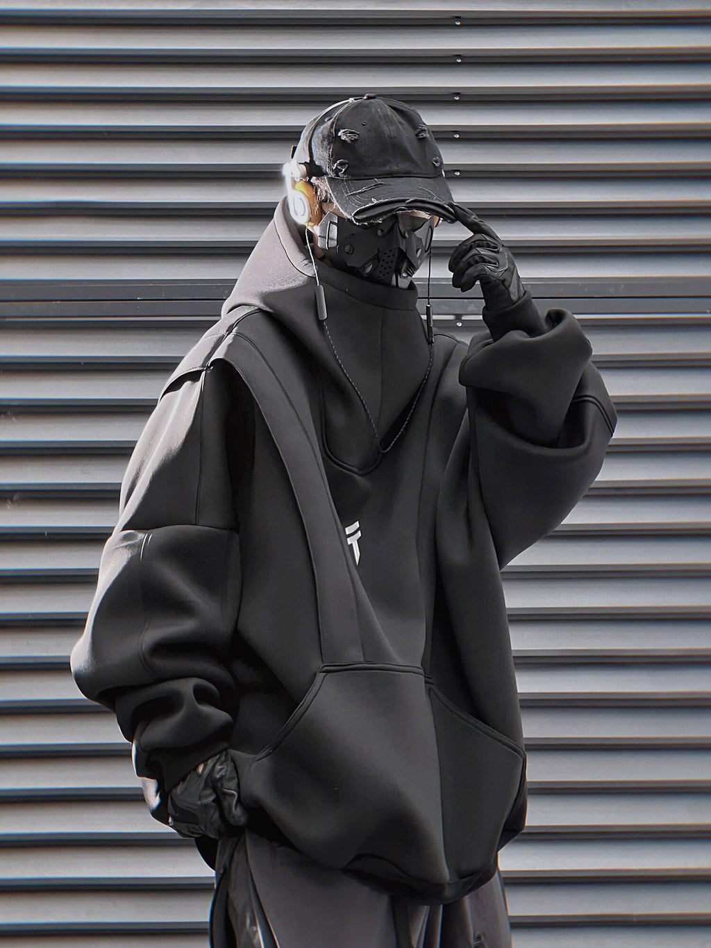 HiH50 Black Nexus Hoodie Niepce
