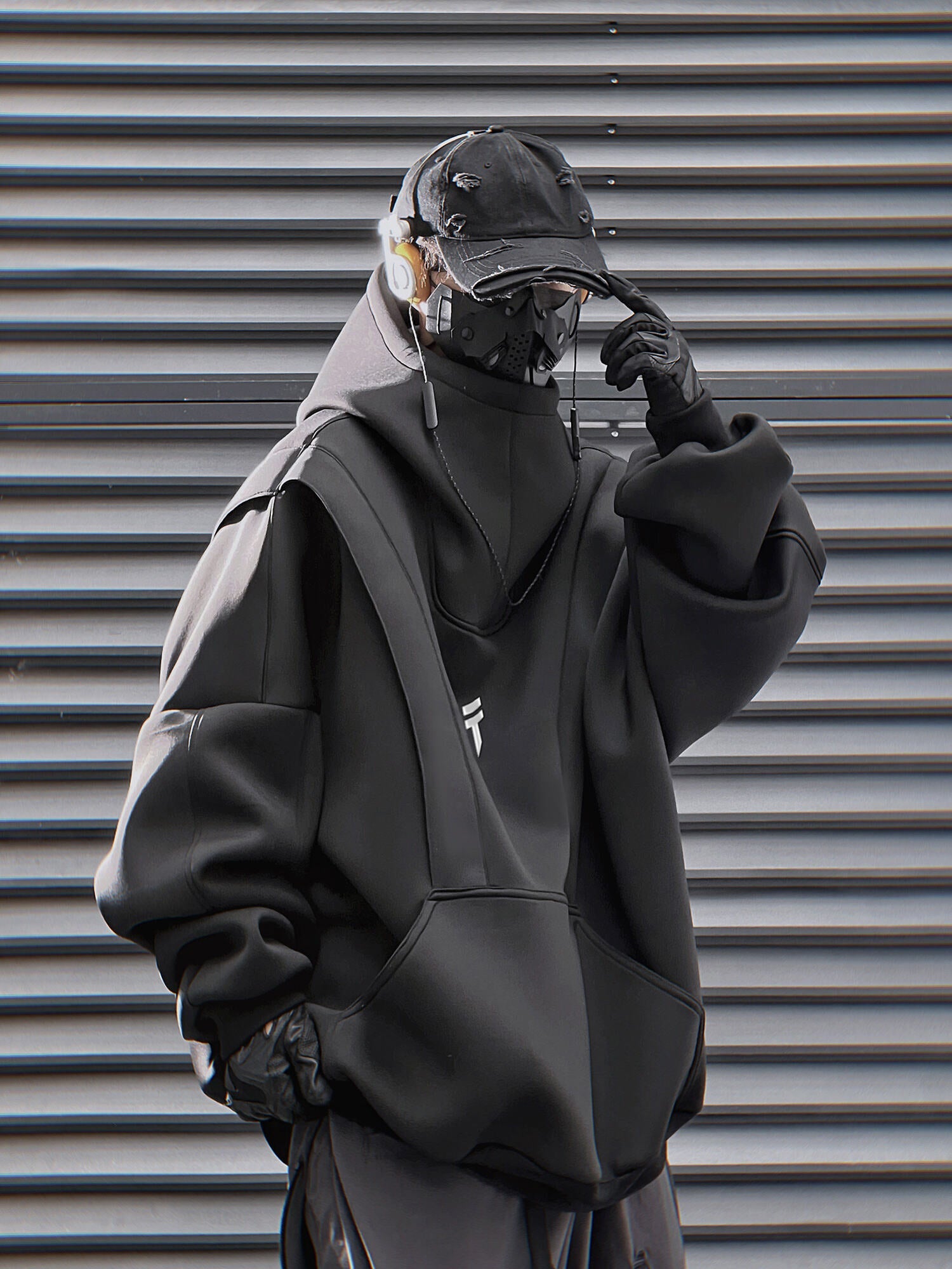 HiH50 Black Nexus Hoodie Niepce