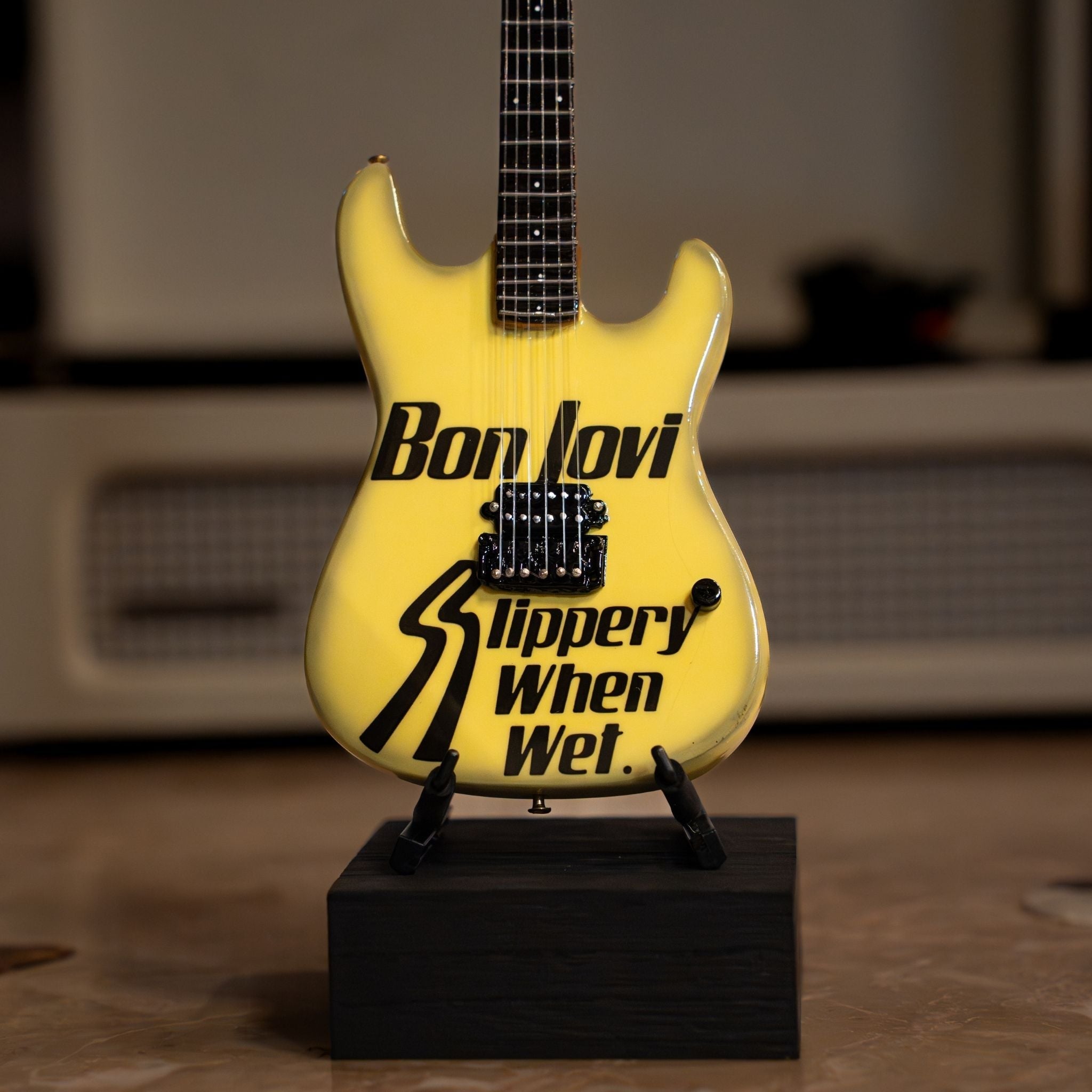 Bon Jovi Slippery When Wet Collectible Miniature Guitar The Mini Axe
