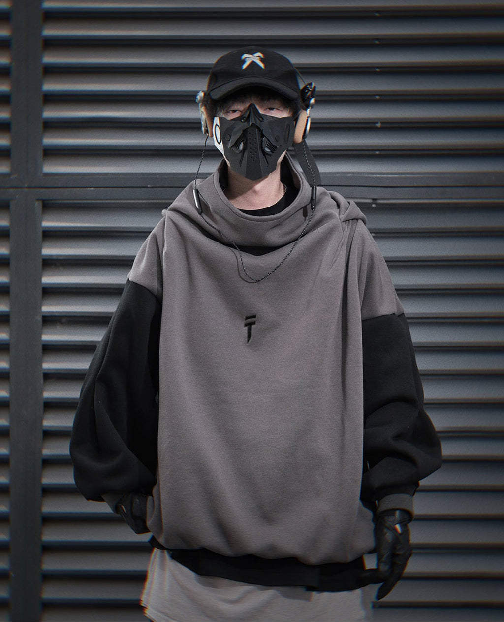 HiH51 Grey T-Tech Hoodie Niepce
