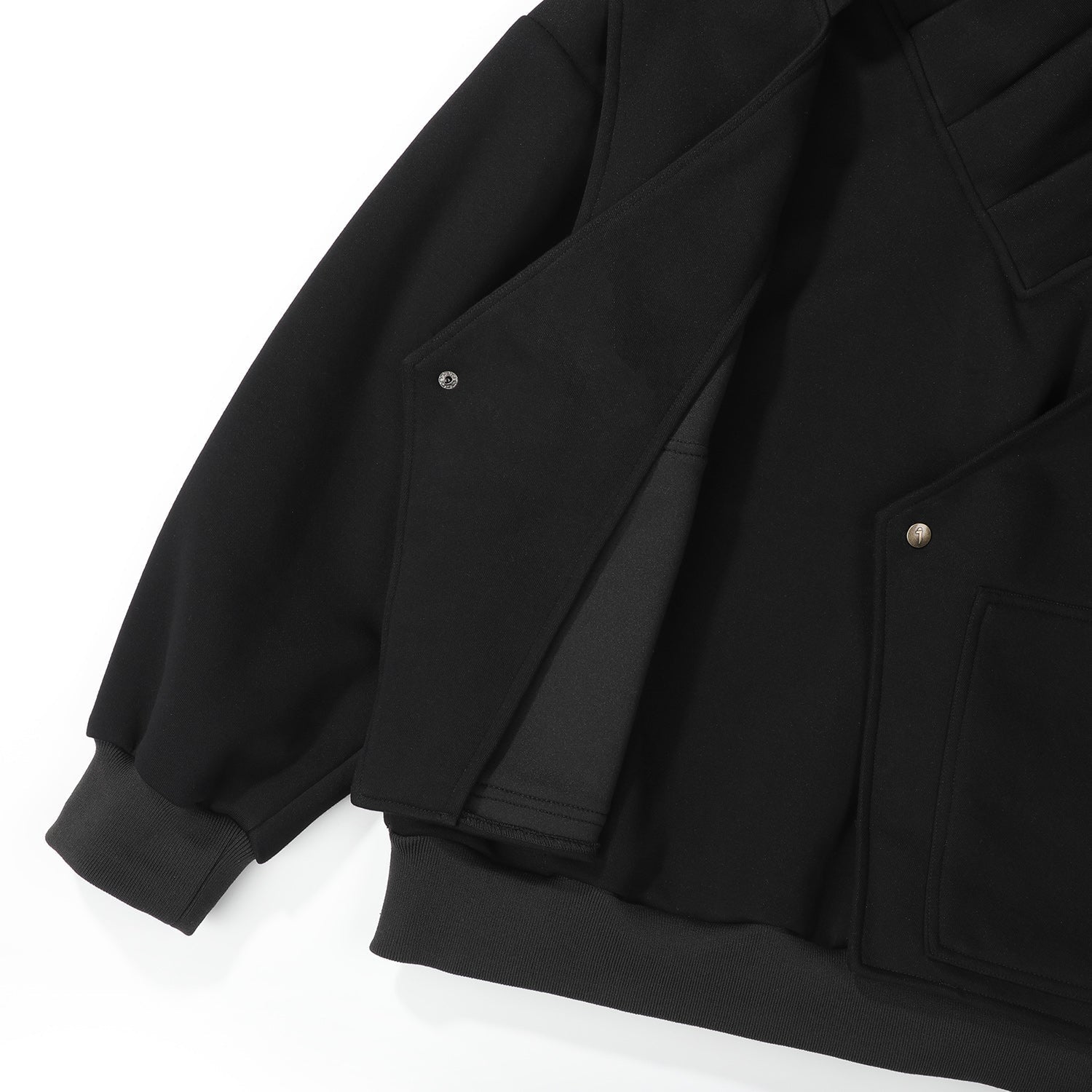 HiH57 Black Assassin Hoodie Niepce