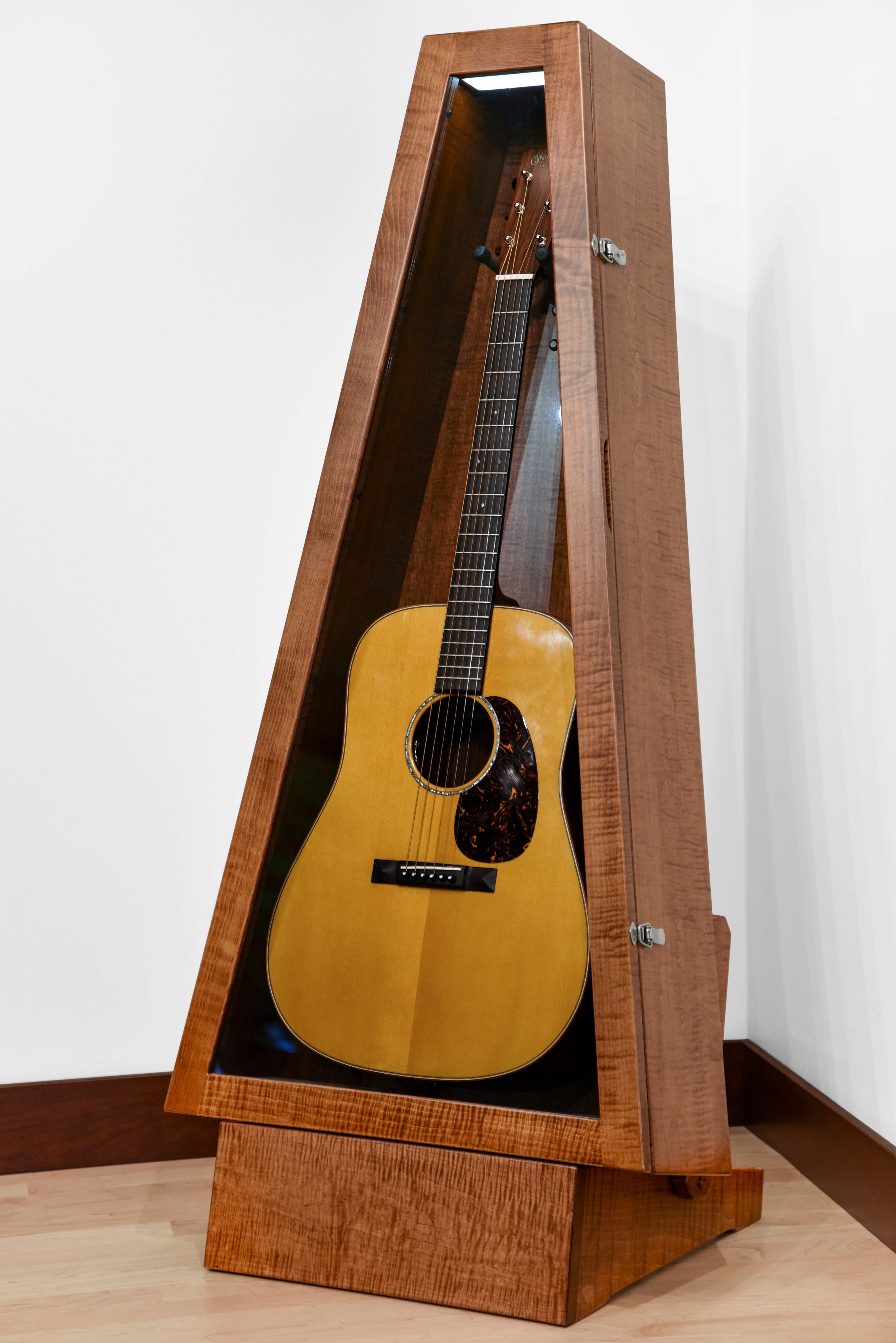 ClimaStand Triangle Humidor with Base - Flamed Maple with Boston Stain Acoustic Remedy Cases