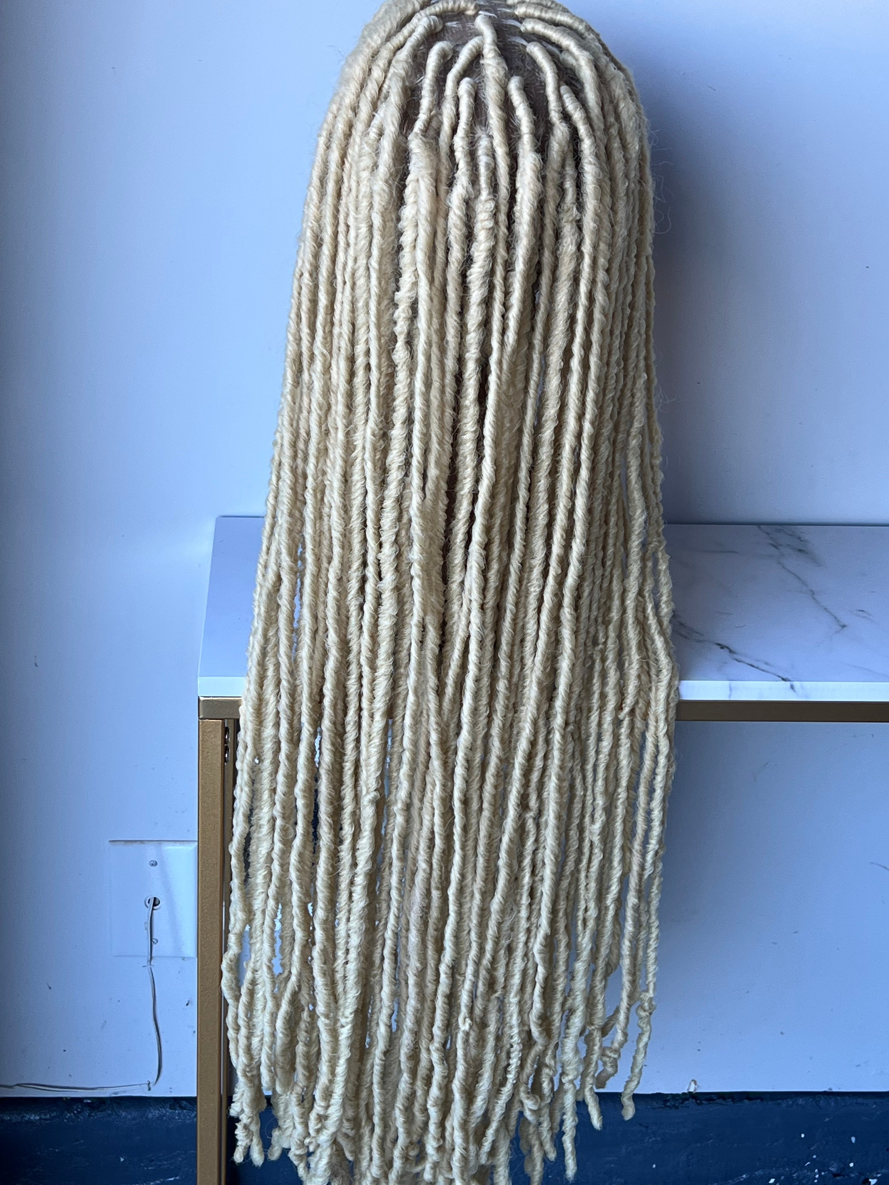 locs collections HOL stores