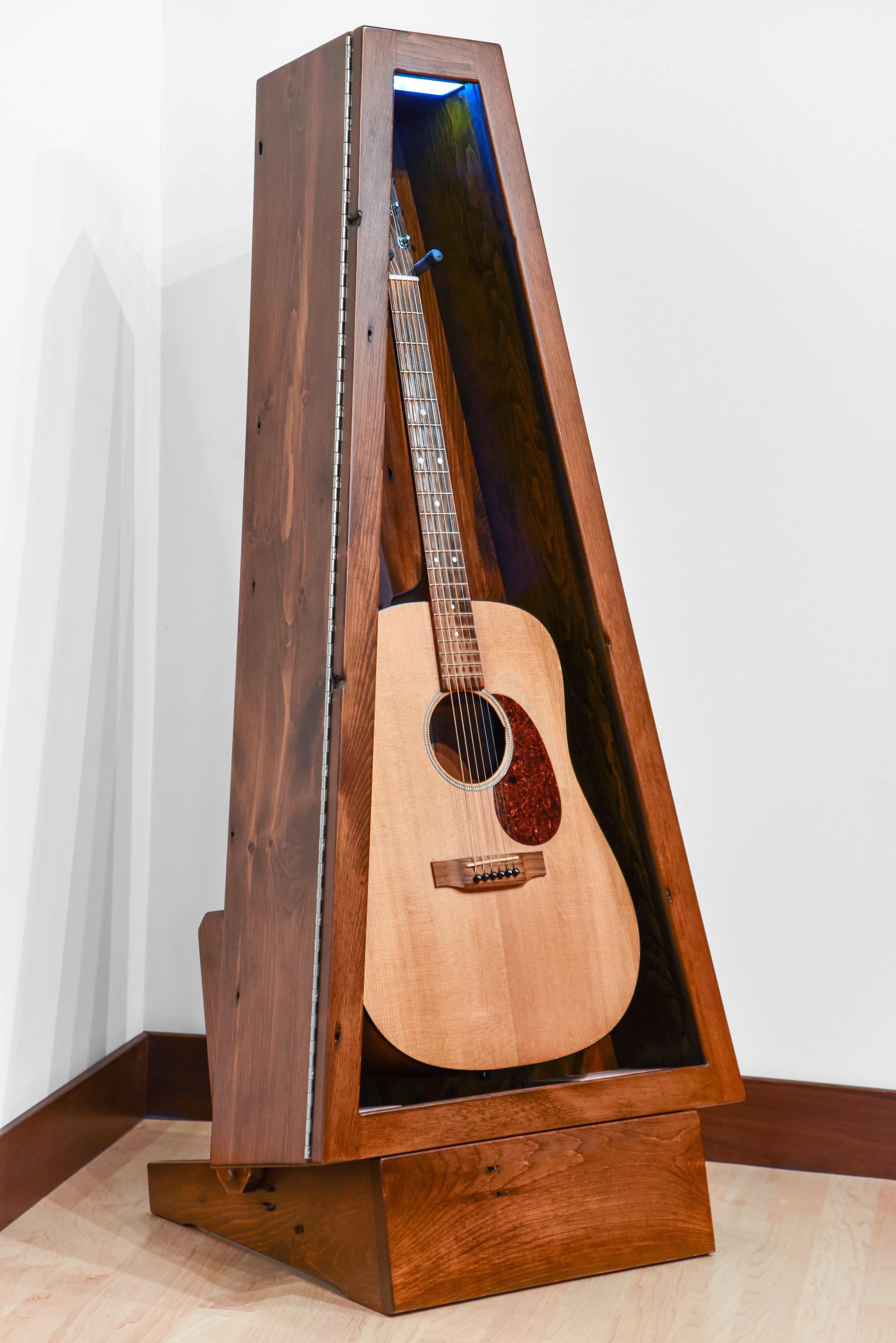 ClimaStand Triangle Humidor with Base - 300 Year Old Reclaimed Wood with Boston Stain Acoustic Remedy Cases