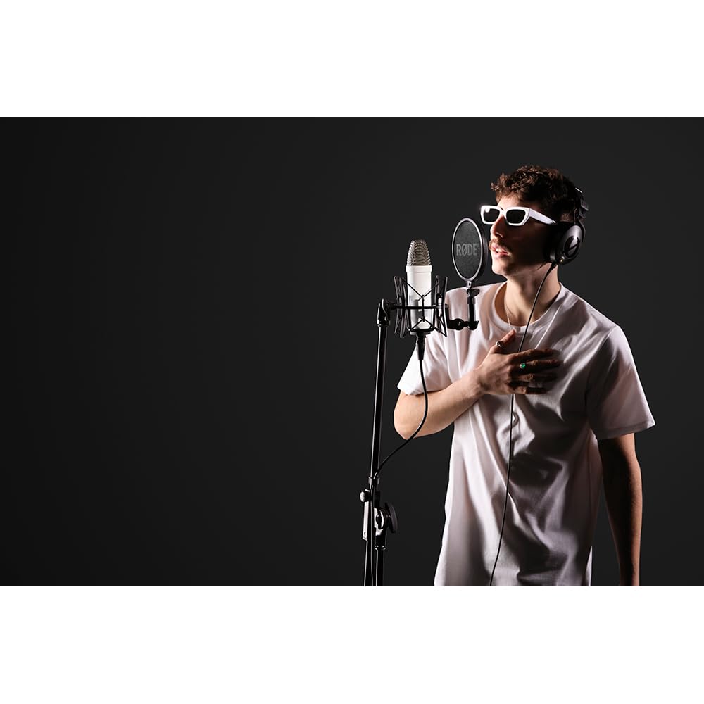 RØDE NT1 Signature Series Condenser Microphone with SM6 Shockmount and Pop Filter - Black MindFreakArtistry