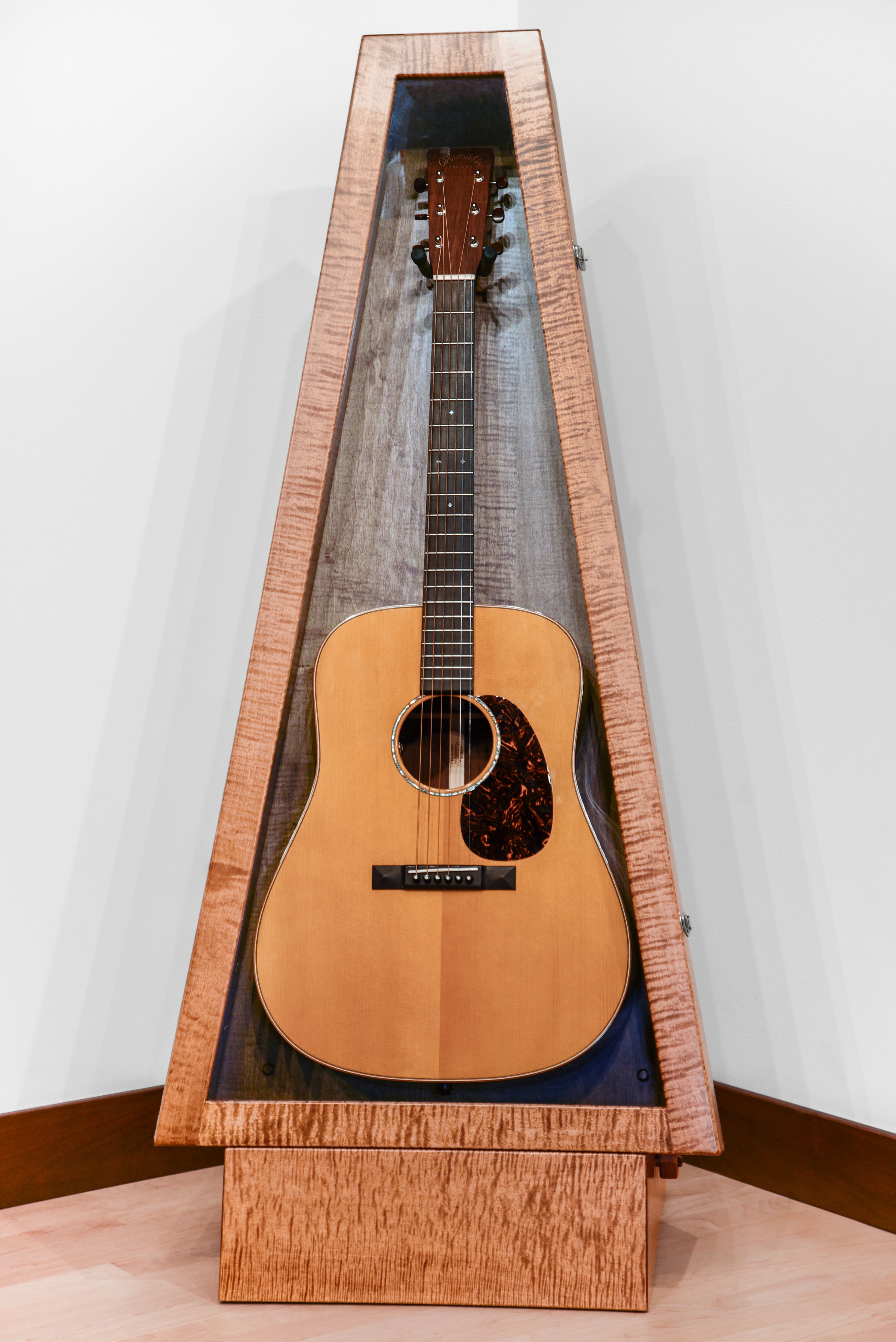ClimaStand Triangle Humidor with Base - Flamed Maple With Provincial Stain Acoustic Remedy Cases