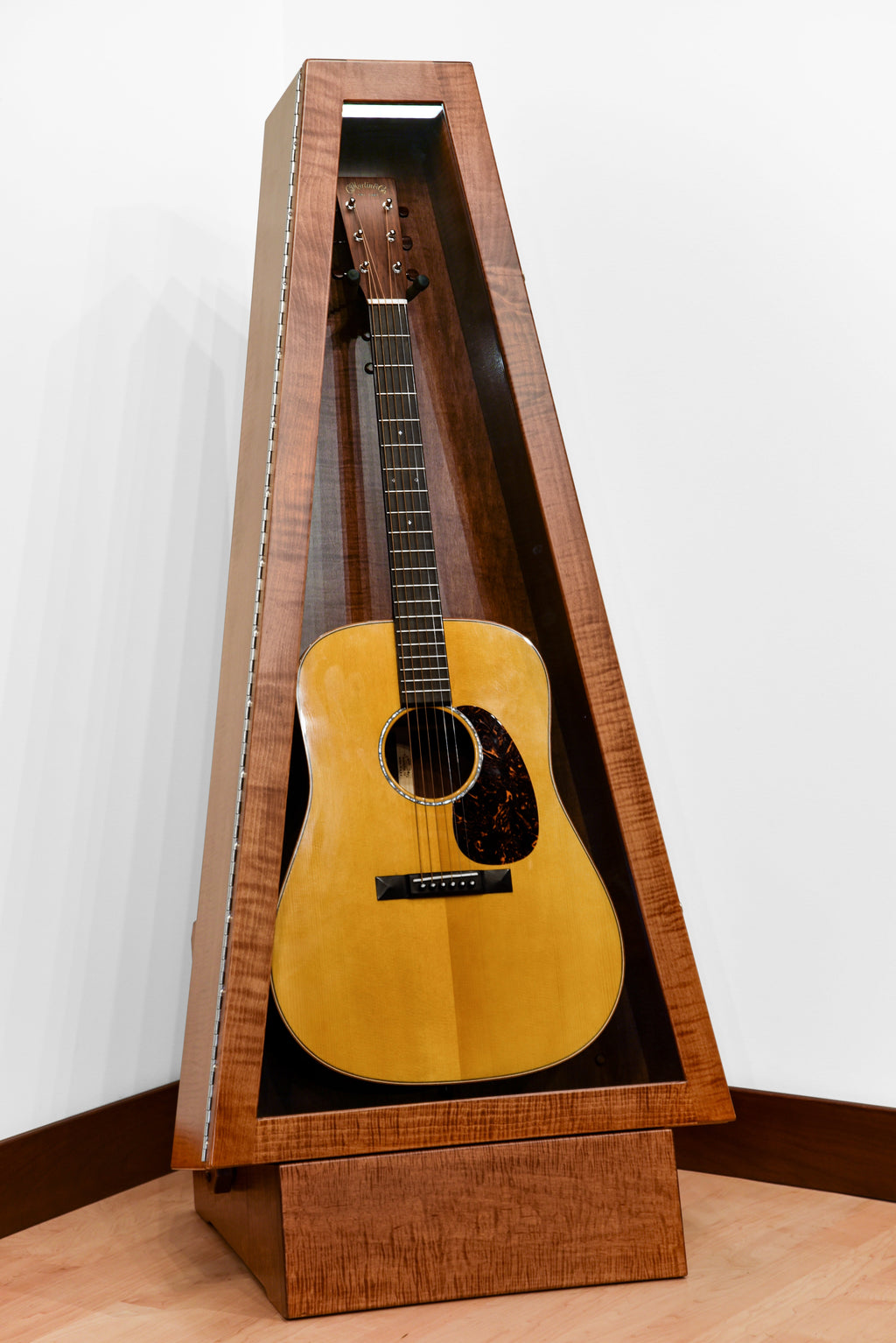 ClimaStand Triangle Humidor with Base - Flamed Maple with Boston Stain Acoustic Remedy Cases