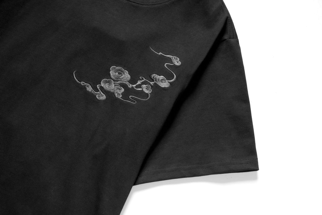 KH870 Kirin Embroidered Tee Niepce