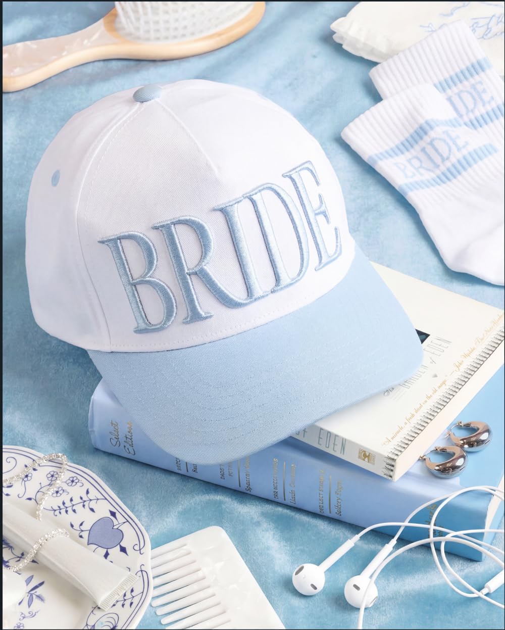 xo, Fetti White + Blue Bride Trucker Hat | Bachelorette Accessory, Bridal Headwear, Bach Party Decorations, Bridesmaid Gift, Wedding Cap 7DAY'S