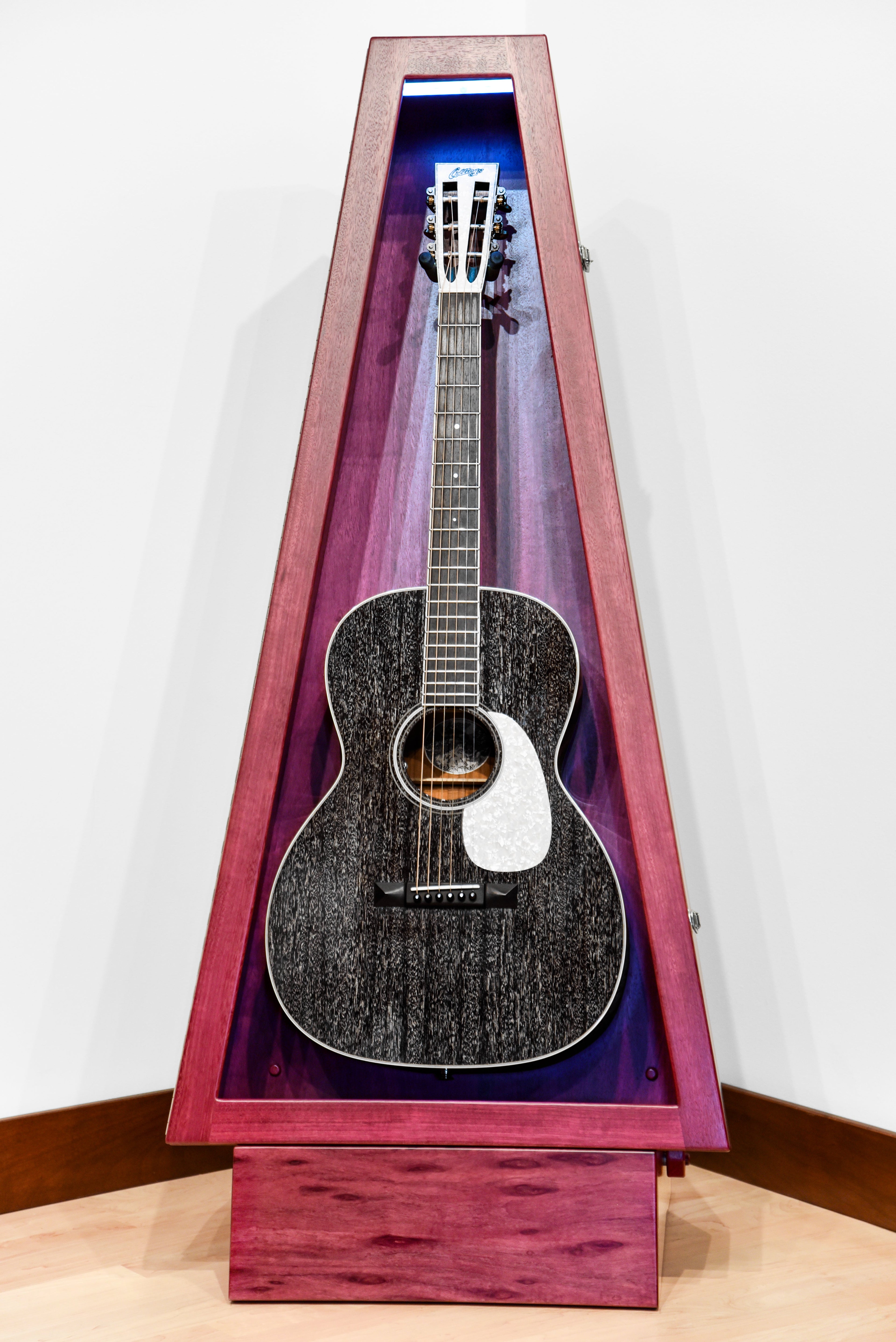 ClimaStand Triangle Humidor with Base - Purplehart Acoustic Remedy Cases