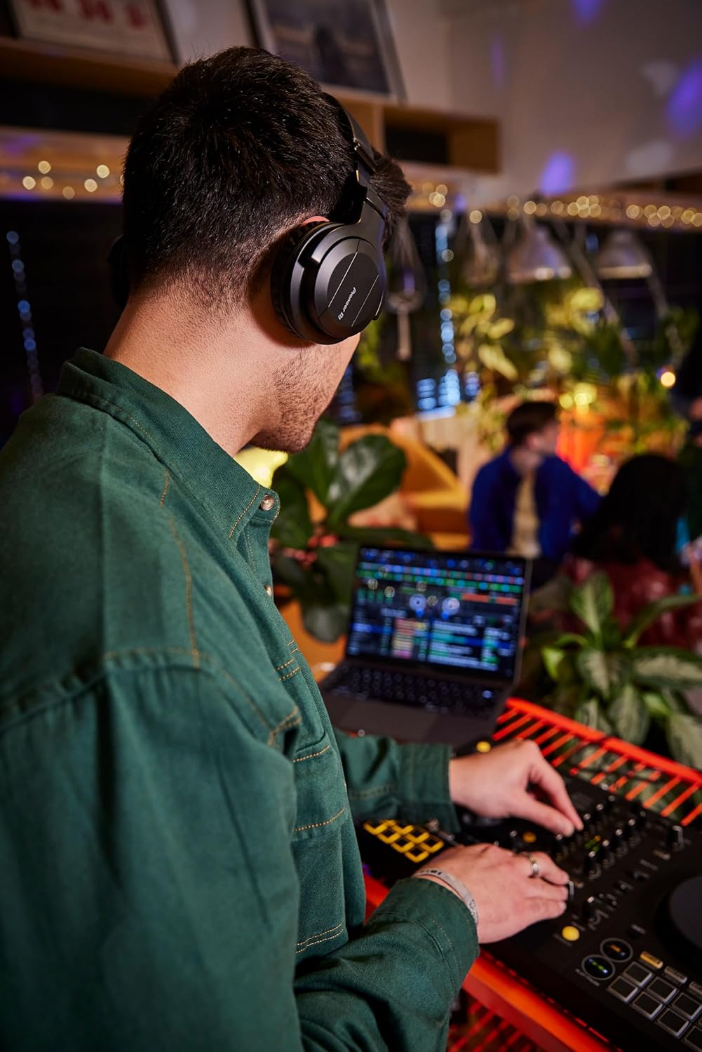 Pioneer DJ DDJ-FLX4 2-deck rekordbox and Serato DJ Controller - Graphite MindFreakArtistry