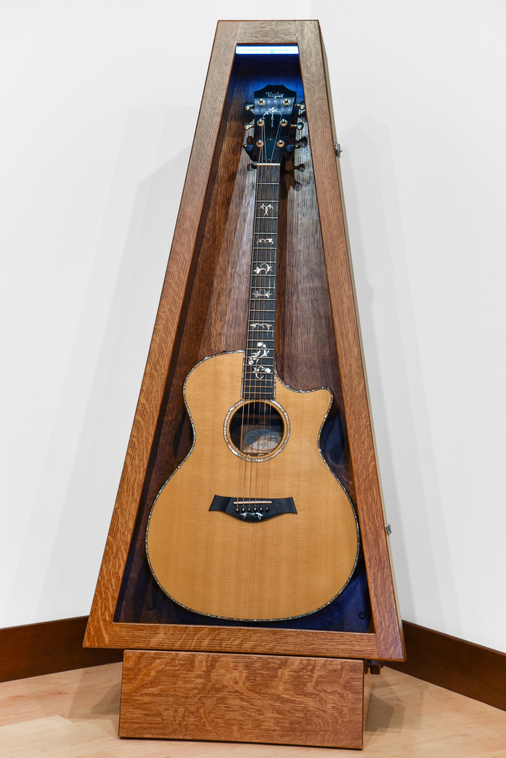 ClimaStand Triangle Humidor with Base - Quartersawn White Oak with Boston Stain Acoustic Remedy Cases