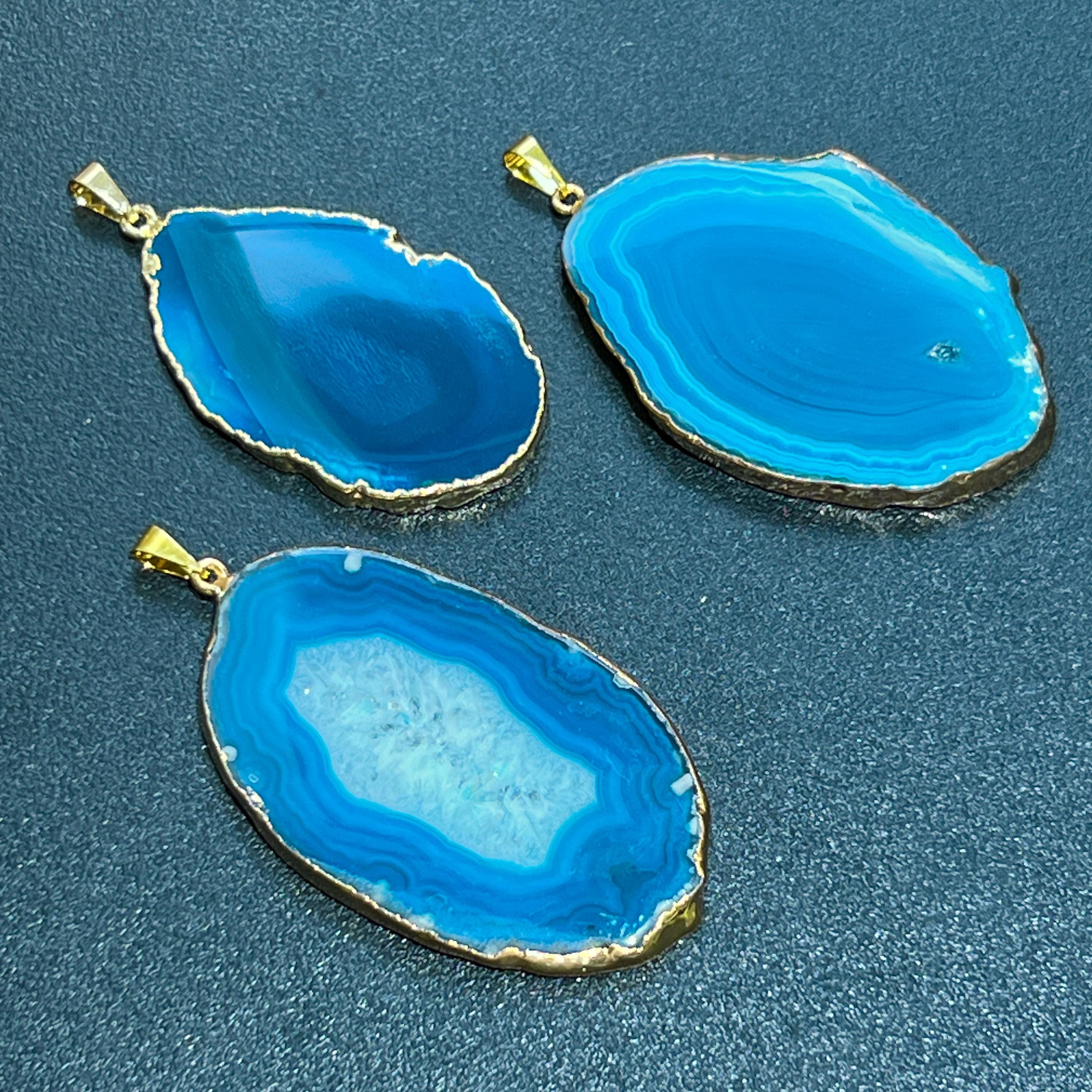 Teal Agate Slice Pendant (Gold Plated Edges) Amazing Crystals