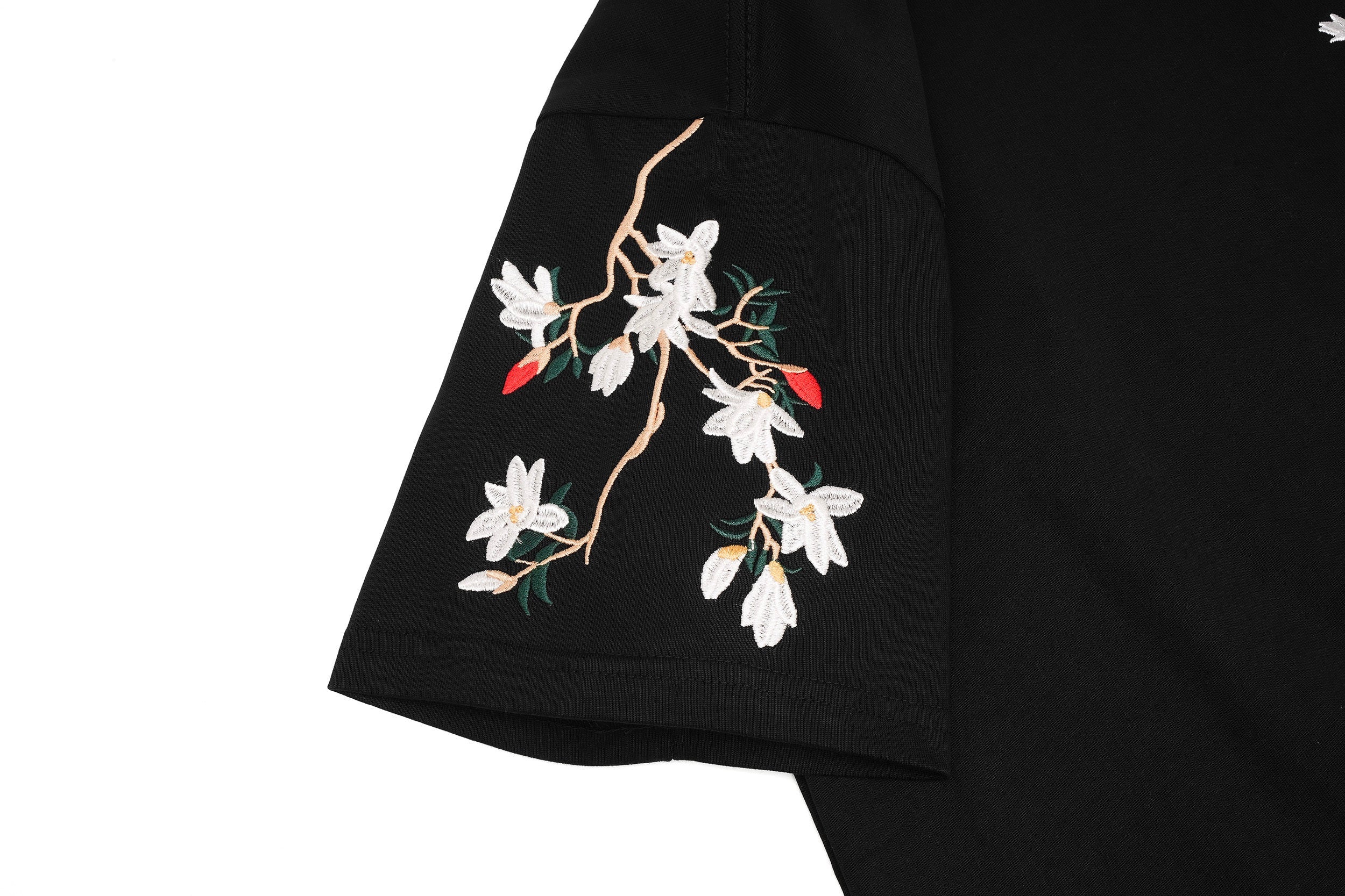 ET513 Flower and Birds Embroidered Tee Niepce