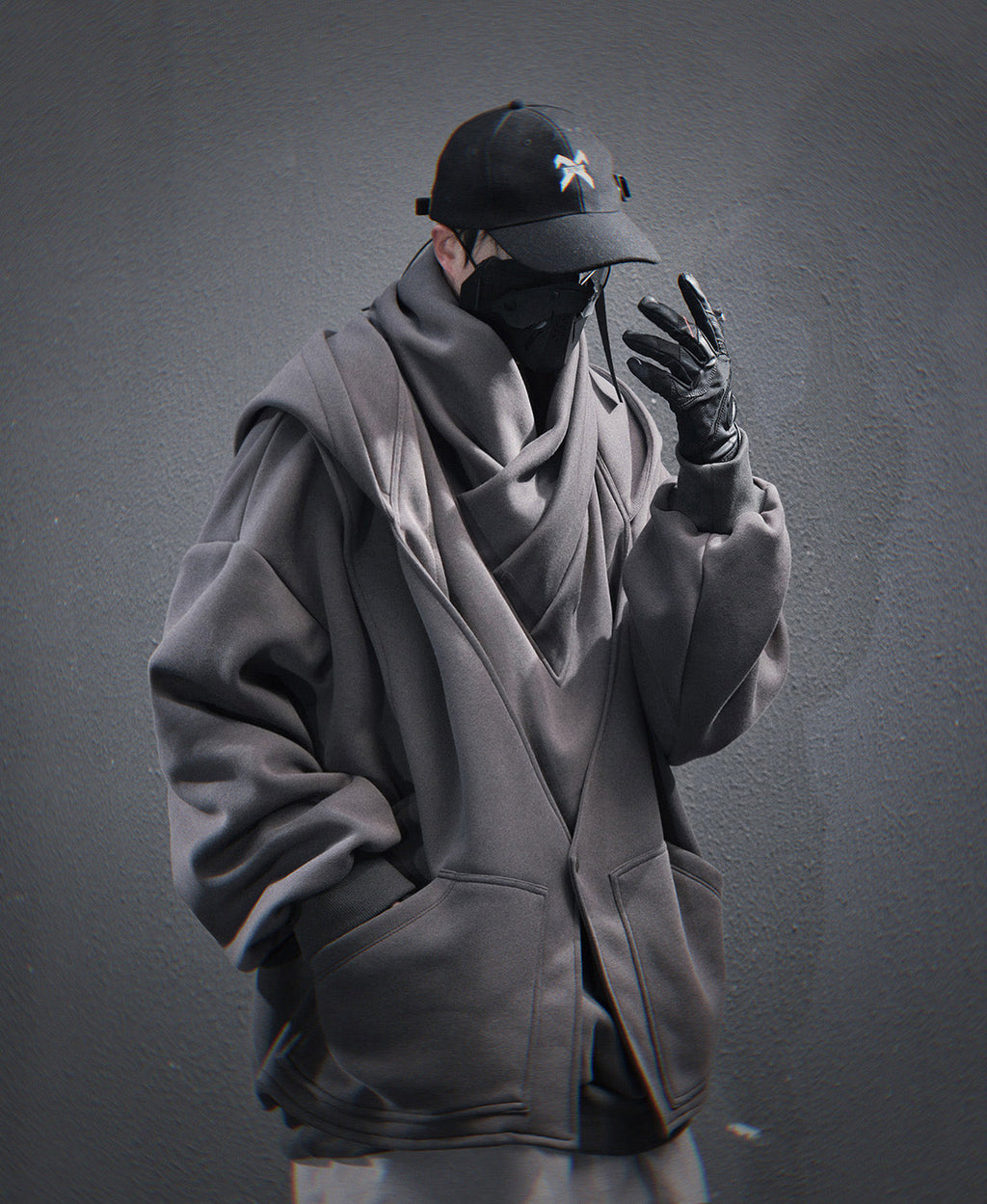HiH57 Grey Assassin Hoodie Niepce