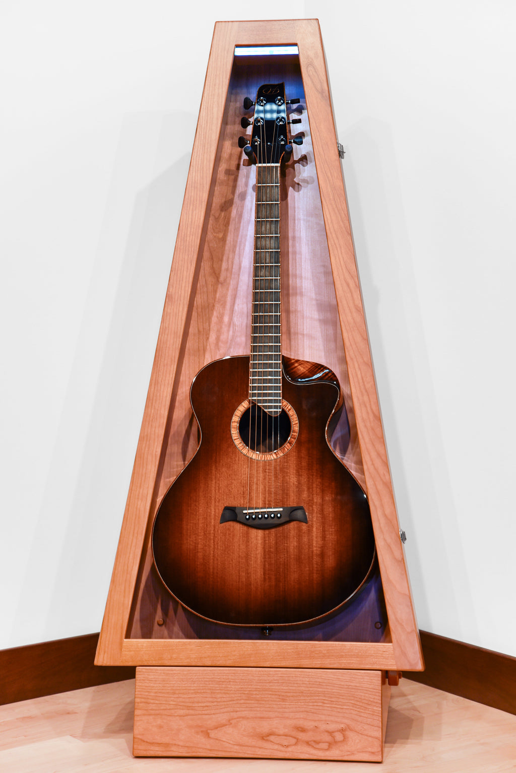 ClimaStand Triangle Humidor with Base - Cherry Acoustic Remedy Cases