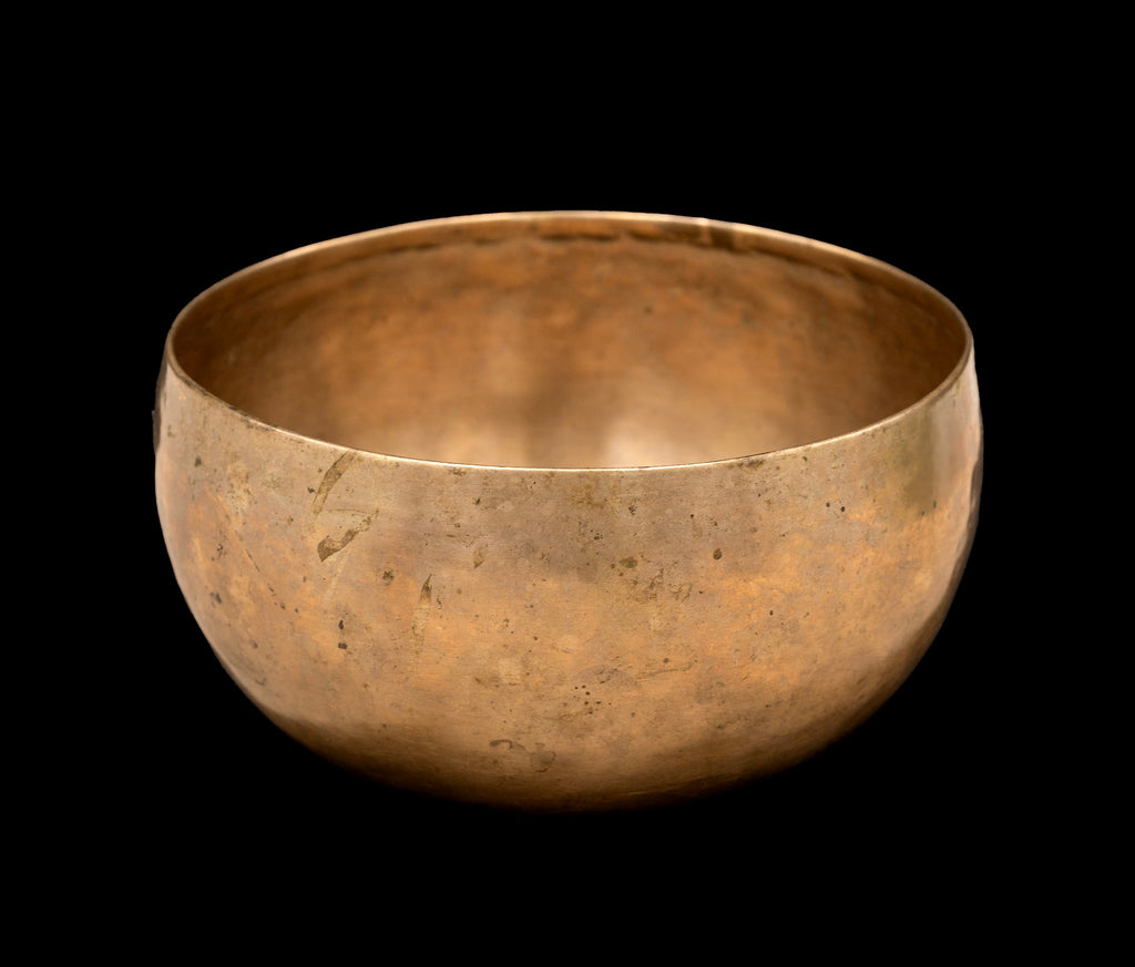 Antique Thadobati Singing Bowl C#3 138Hz (Near Concert Pitch) 6 3/4" A16079 Bodhisattva Trading Company