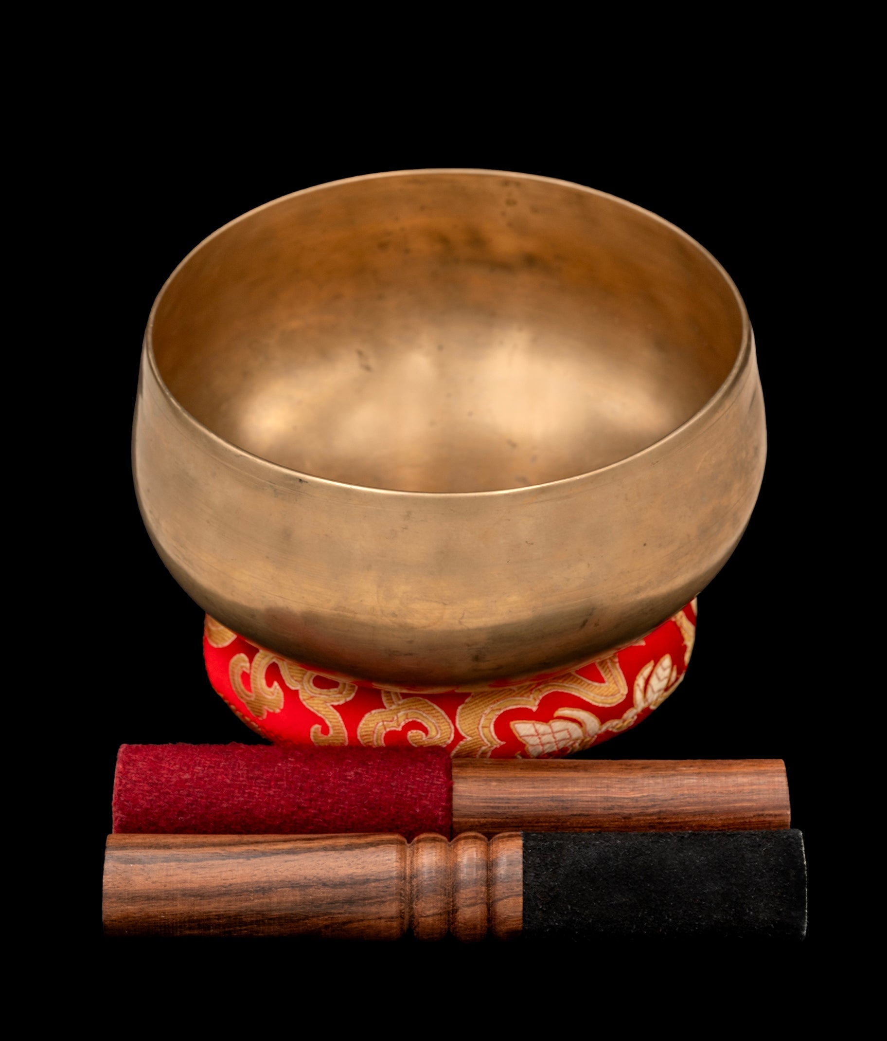 Antique Thadobati Singing Bowl D3 147Hz (Near Concert Pitch) 6 1/2" A16092 Bodhisattva Trading Company