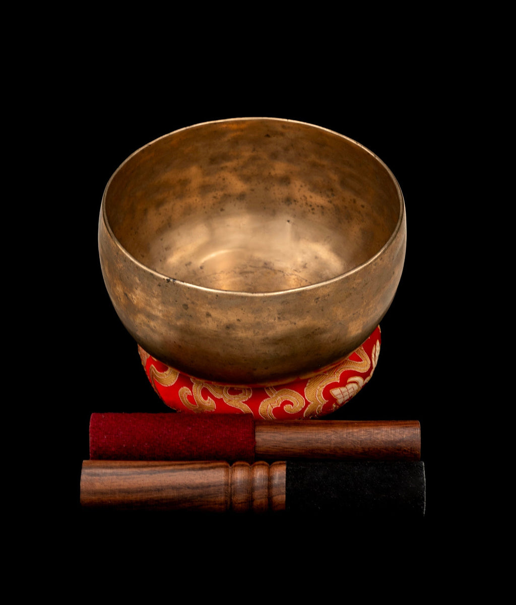 Antique High Wall Thadobati Singing Bowl G#3 205Hz 6 1/2" A16102 Bodhisattva Trading Company