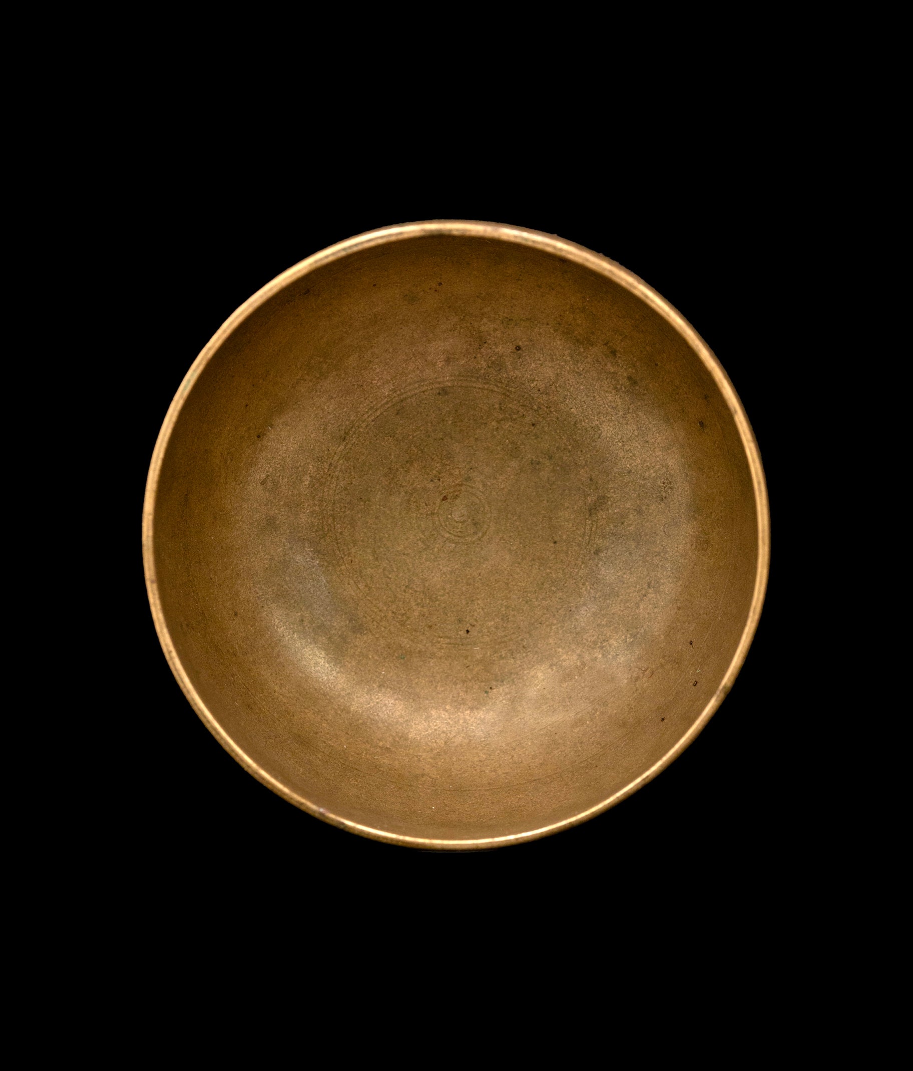 Antique Thadobati Singing Bowl C4 260Hz  (Near Concert Pitch) 6" A16163 Bodhisattva Trading Company