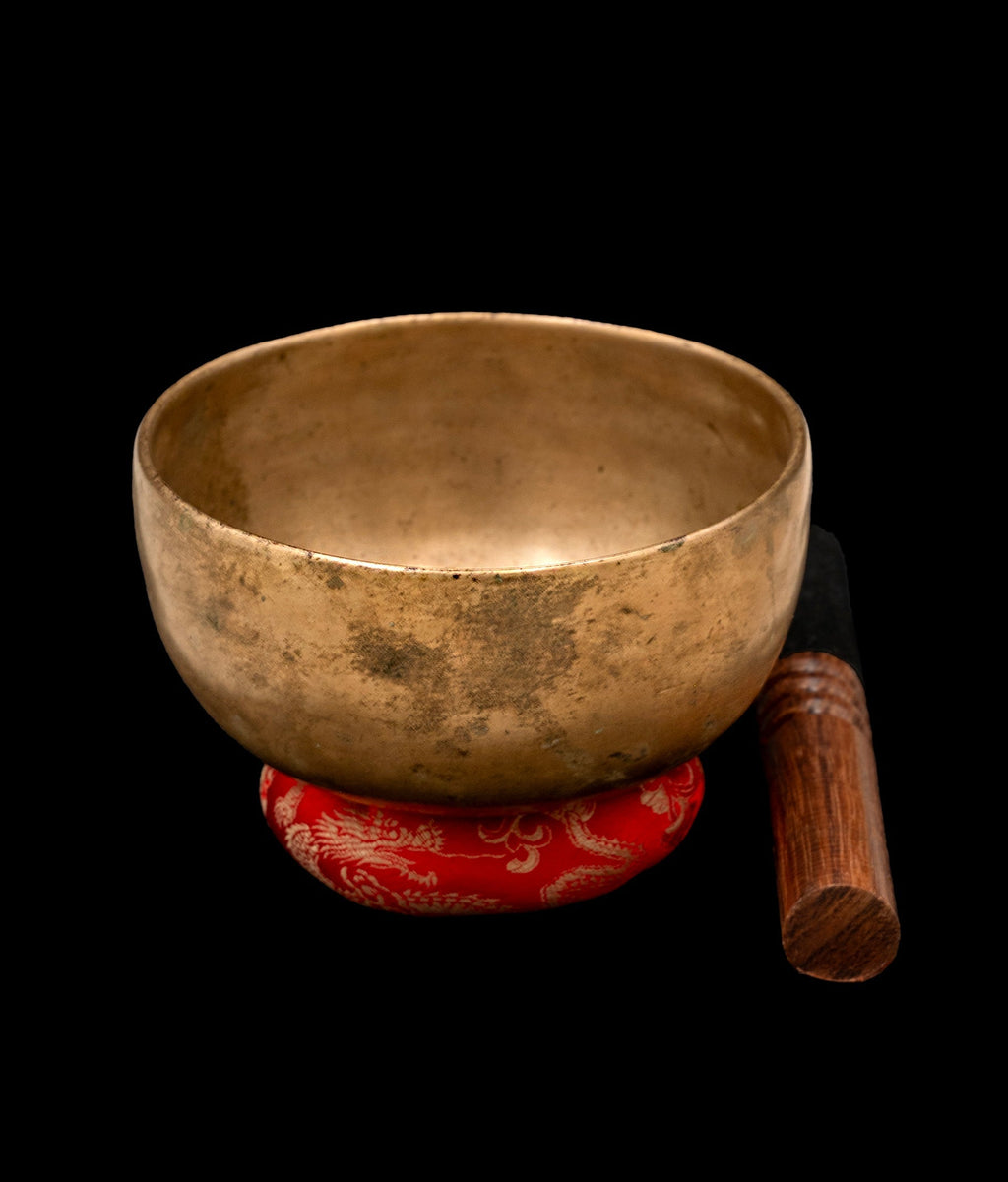 Antique Cup Thadobati Singing Bowl F#4 377Hz 4.75" A16187 Bodhisattva Trading Company