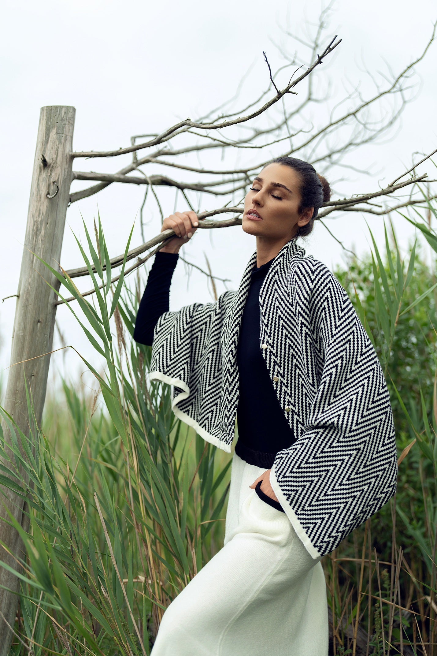 KNIT SHAWL profile-nyc