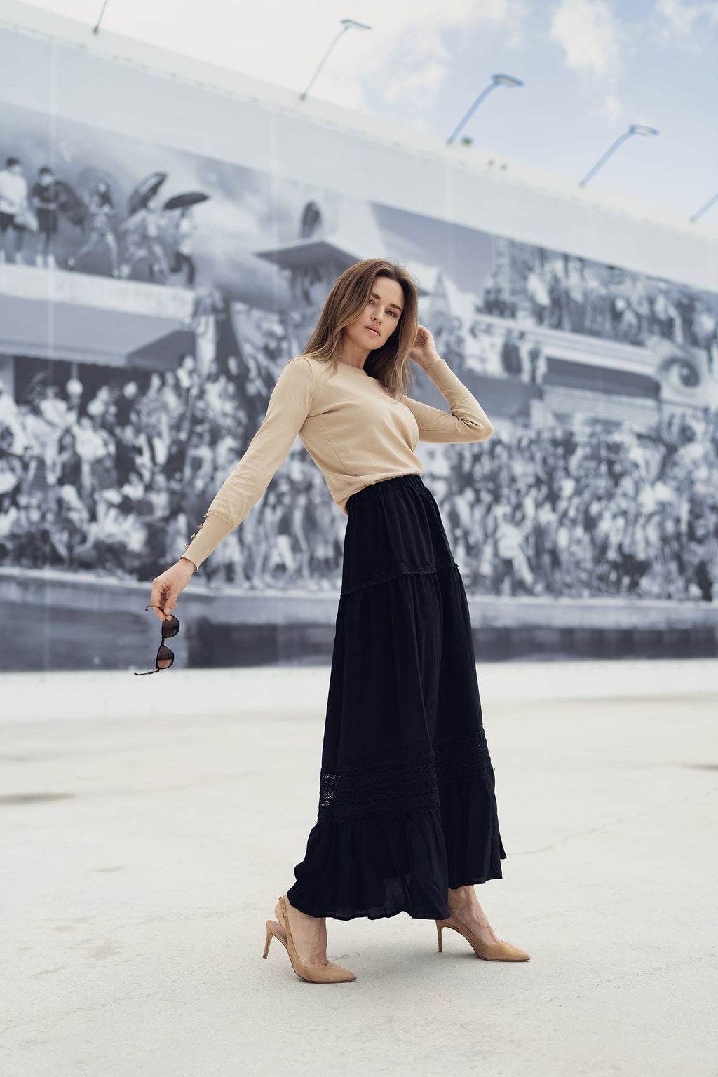 EYELET SKIRT IN WHITE profile-nyc