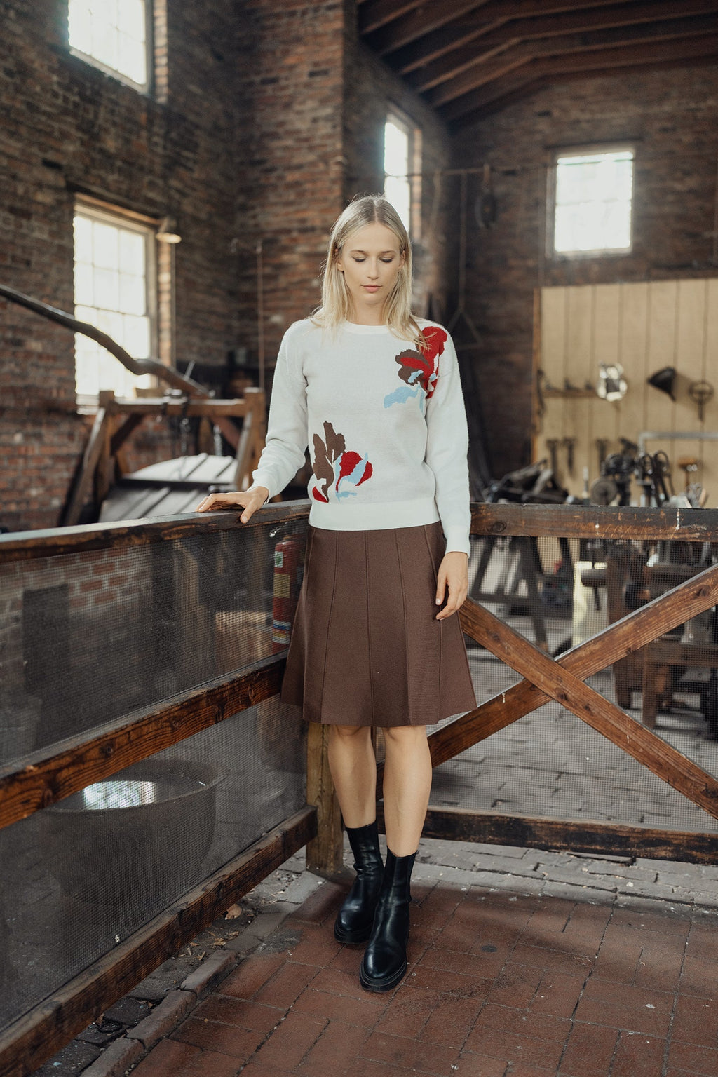 SEAM SKIRT profile-nyc