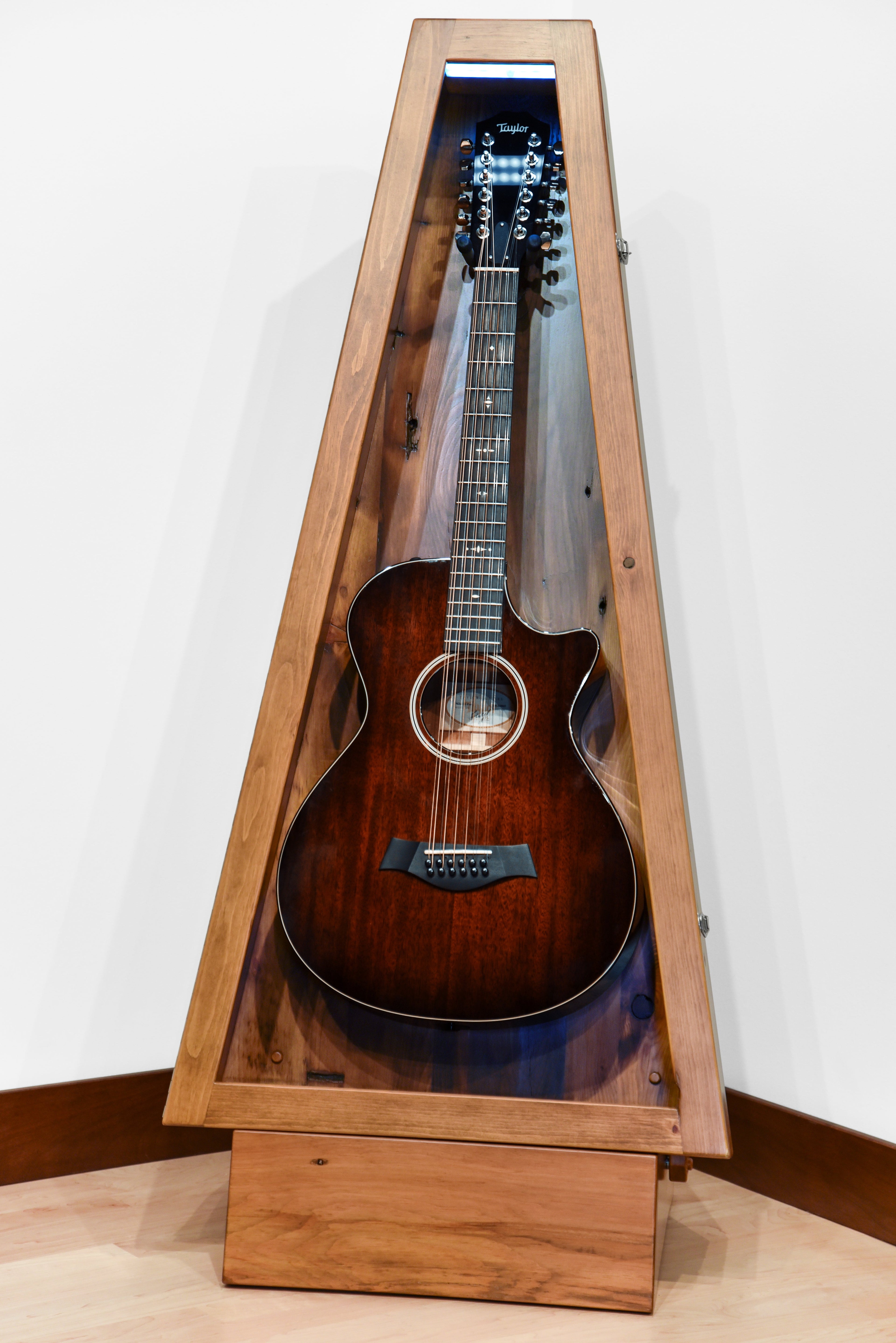 ClimaStand Triangle Humidor with Base - 300 Year Old Reclaimed Wood with Sealy Stain Acoustic Remedy Cases