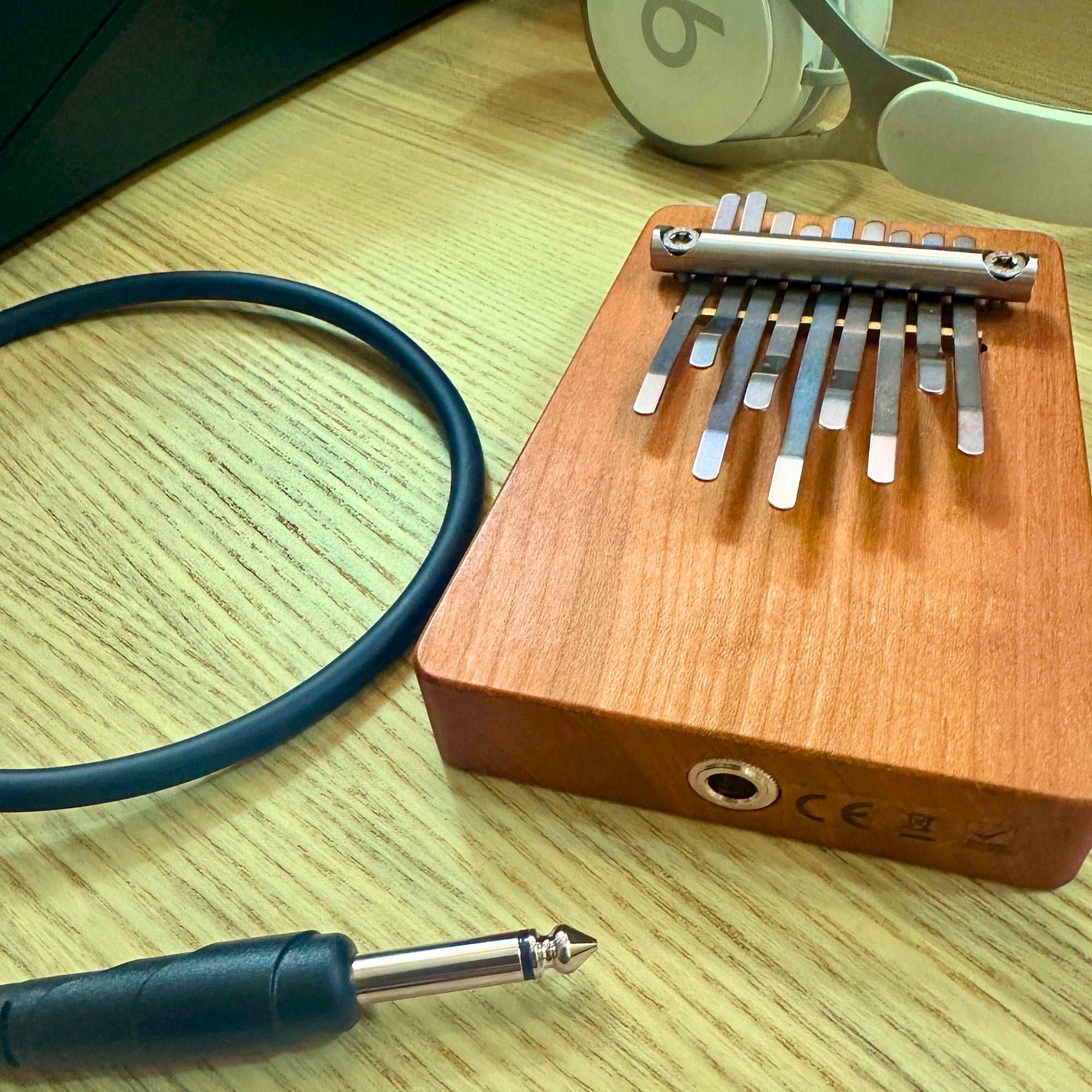 Hokema - B9 Kalimba Electro WePlayWellTogether