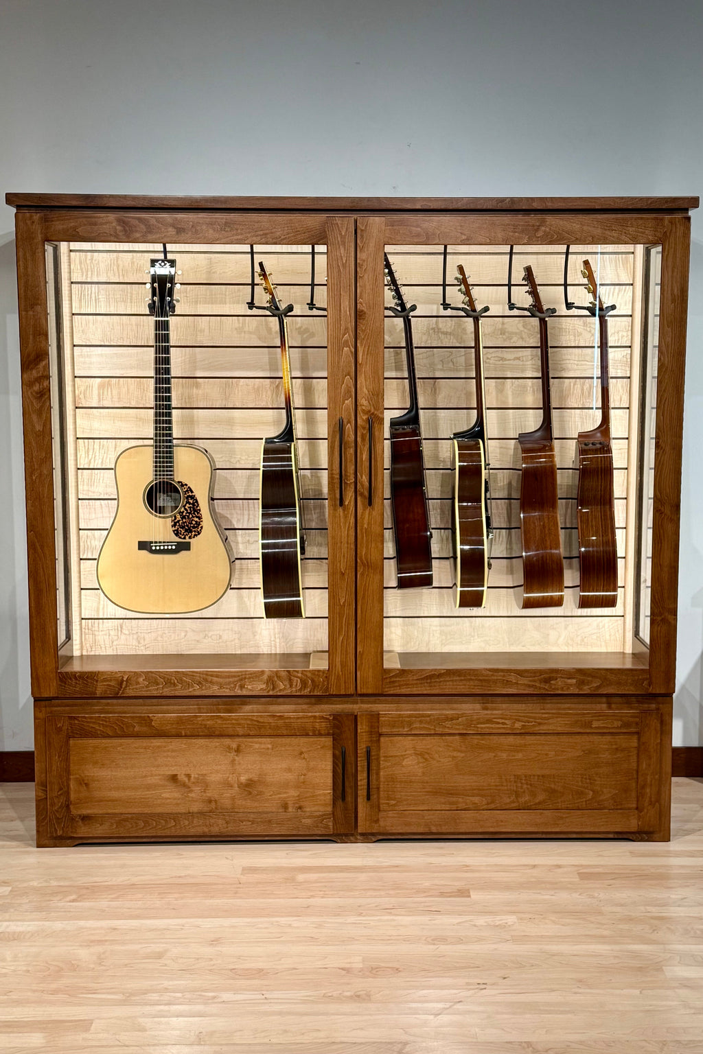 ClimaCab Grand+ | Maple with Boston Stain and Natural Flame Maple Accents Acoustic Remedy Cases