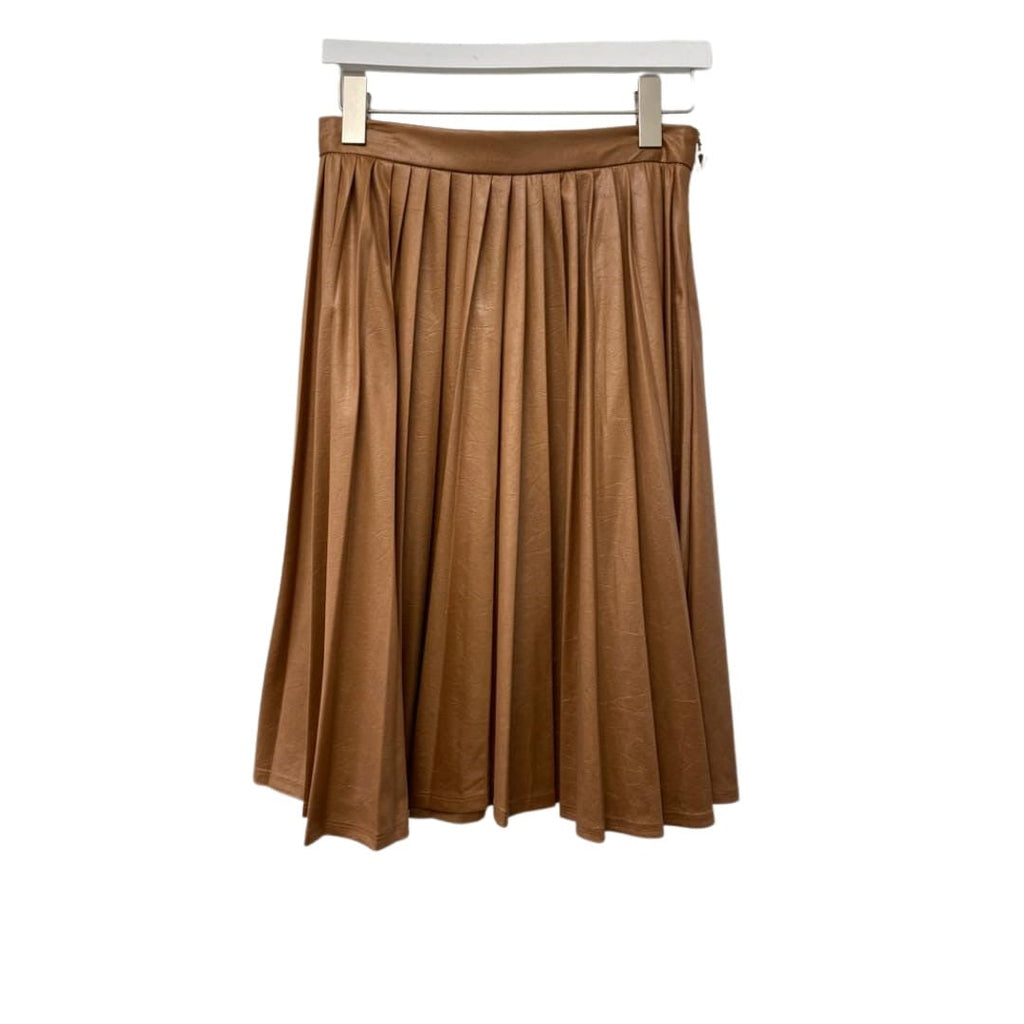 THE PLEATED ESSENCE profile-nyc