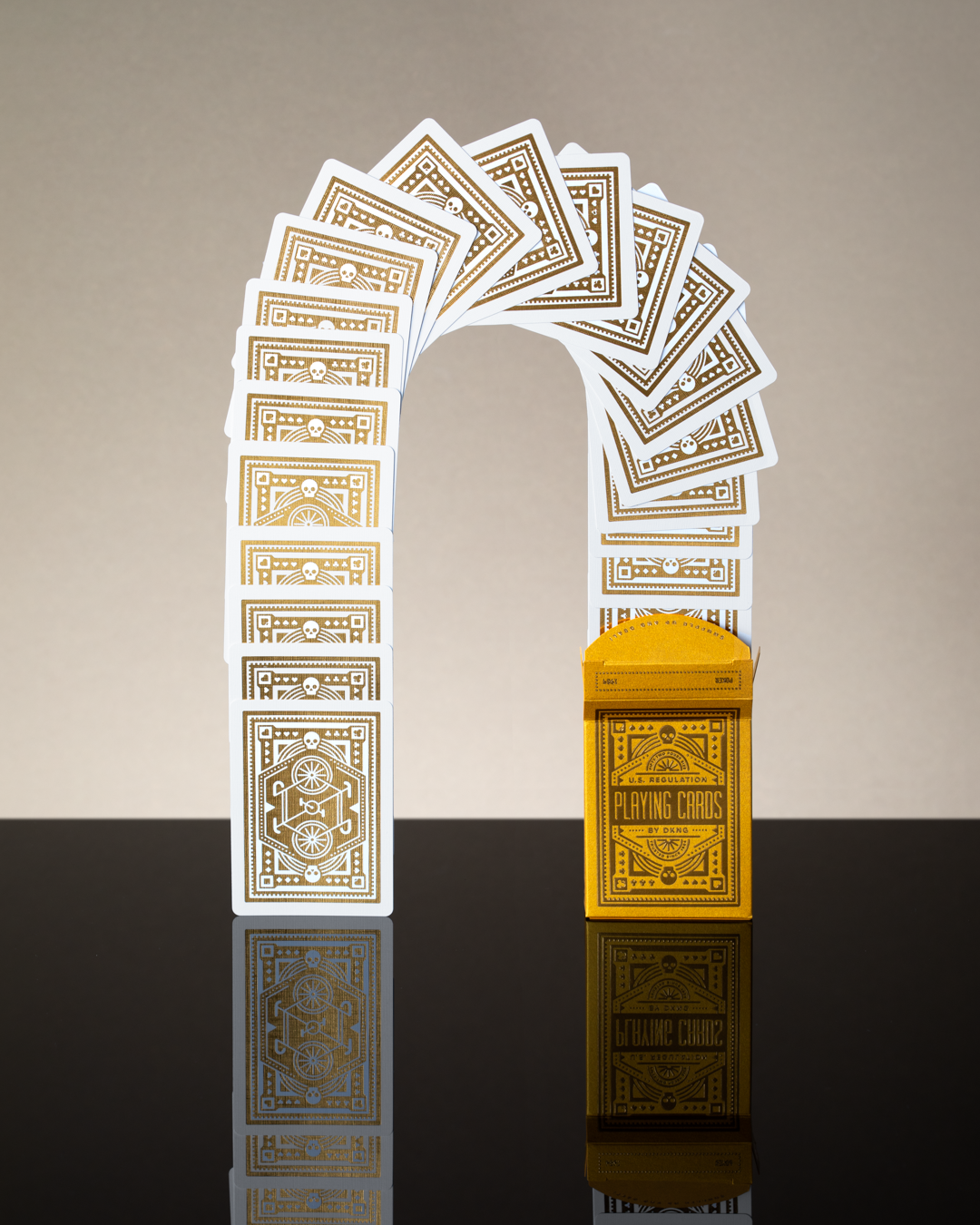 DKNG Gold Wheels Art of Play
