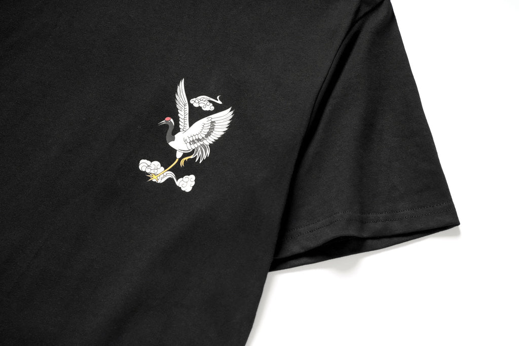 YeT028 Crane and Waves Tee Niepce